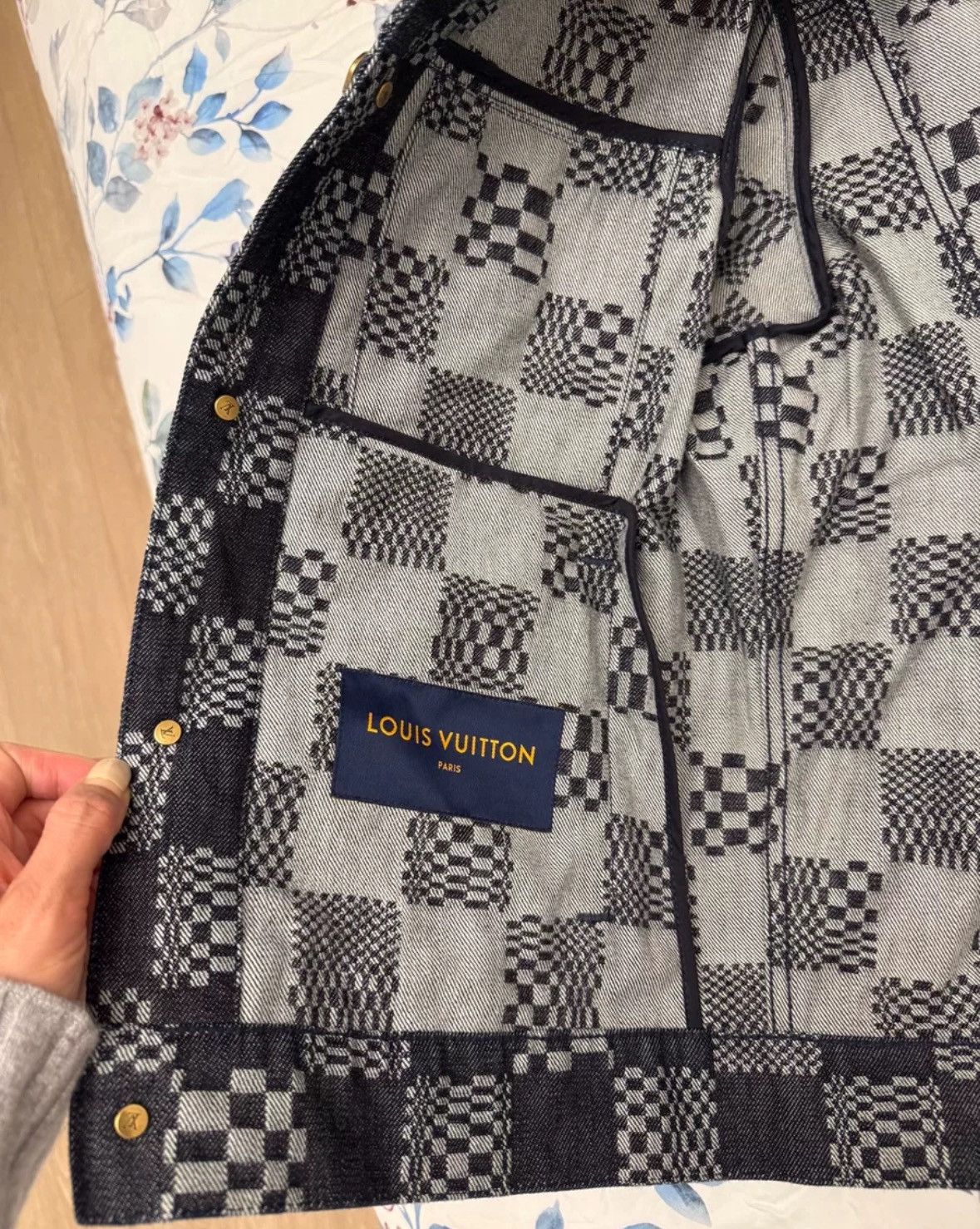 Louis Vuitton louis vuitton jacket 2411-Nextarrow Size US S / EU 44-46 / 1 - 4 Thumbnail