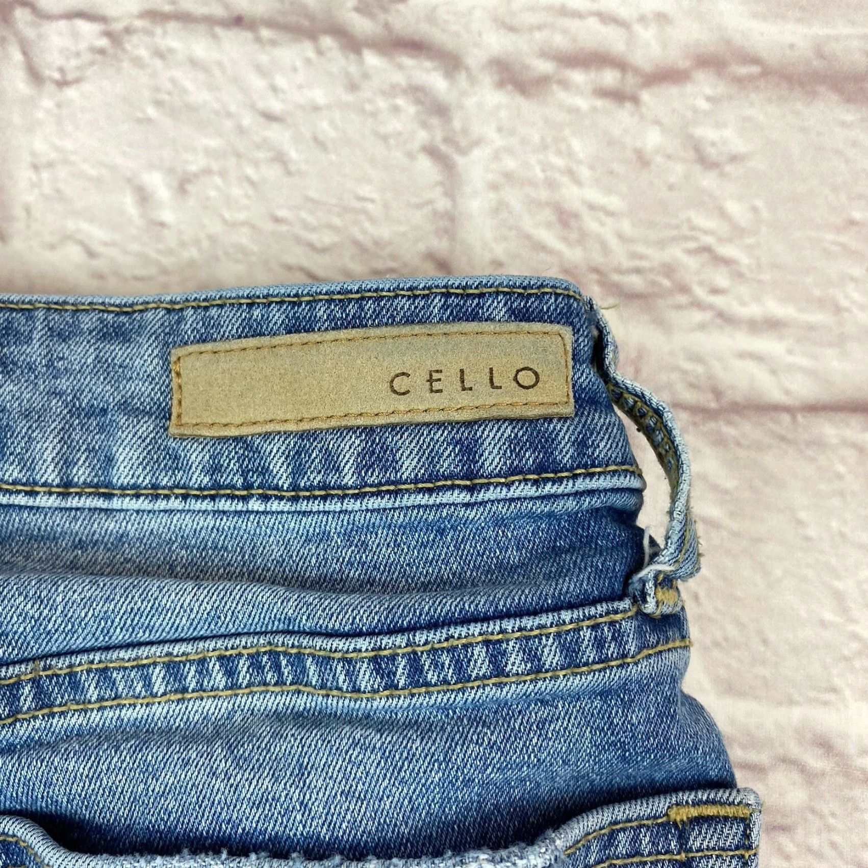 Vintage Cello Jeans Womens Size 1 High Rise Straight Leg Distressed Light Wash Stretch Size 25" / US 0 / IT 36 - 7 Thumbnail