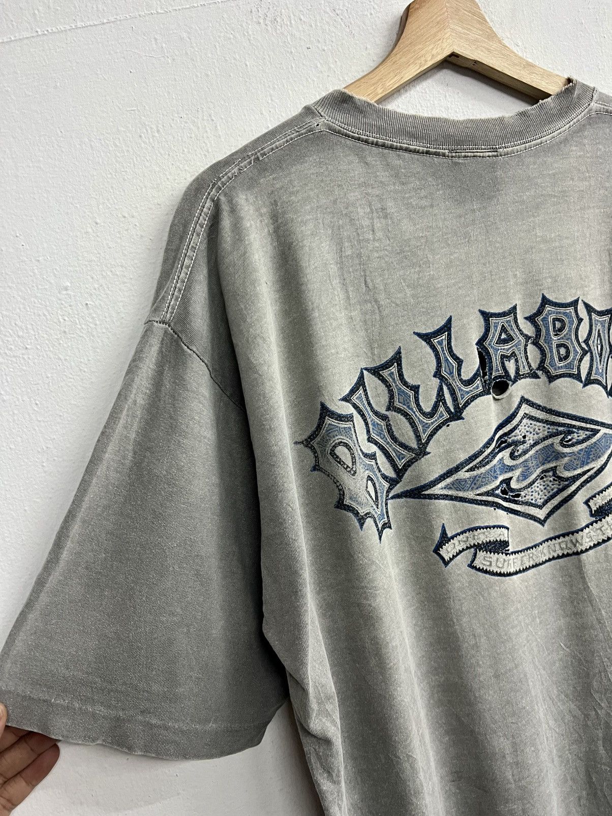 Billabong THRASHED Vintage Billabong Surfing Backhit Tee Size US L / EU 52-54 / 3 - 11 Thumbnail