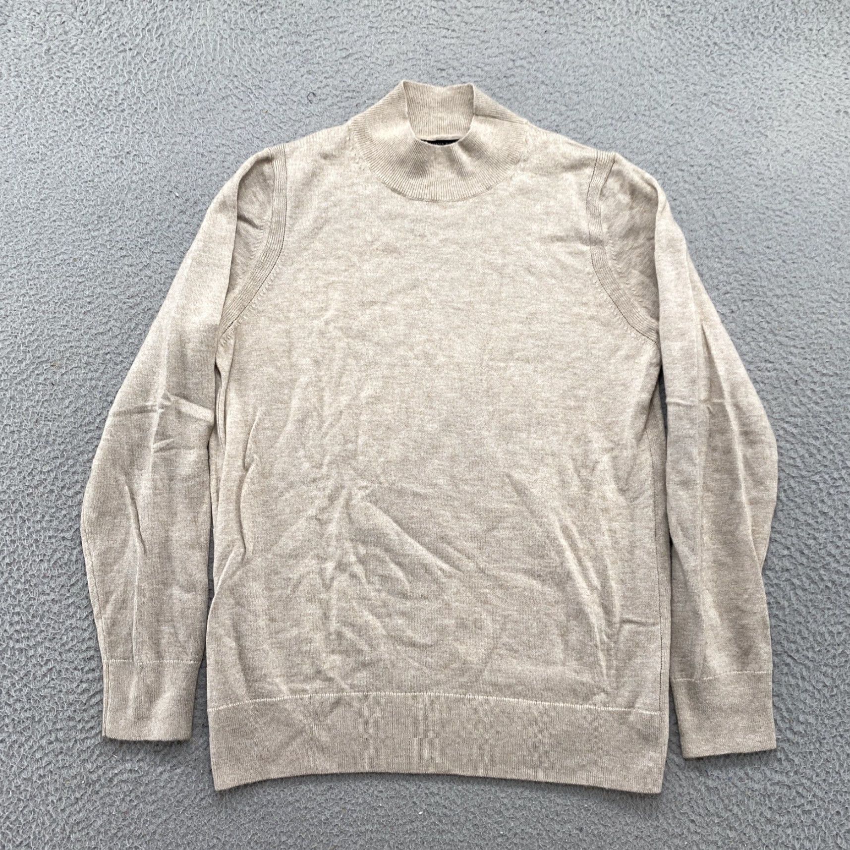 Banana Republic Banana Republic Lightweight Wool Blend Beige Sweater Women’s Size M Pullover Long Sleeve Wool Blend Beige Womens Medium Lightweight Pullover Sweater Size M / US 6-8 / IT 42-44 - 2 Thumbnail