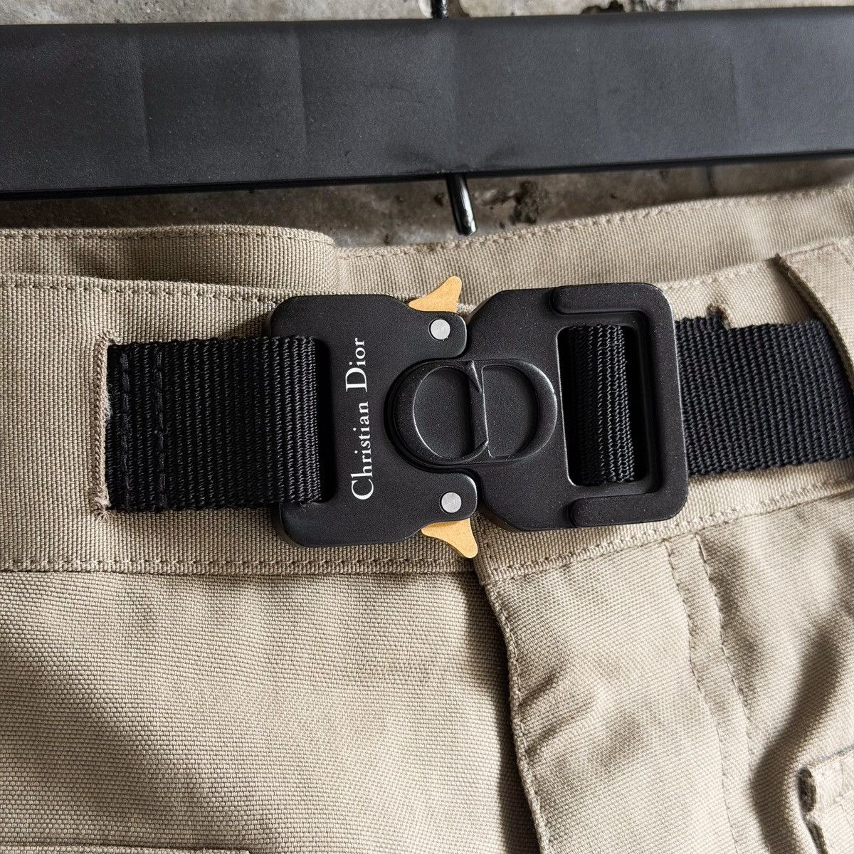 Alyx × Dior RollerCoaster Buckle Belted Saddle Pocket Cargo Pants Size US 34 / EU 50 - 2 Thumbnail