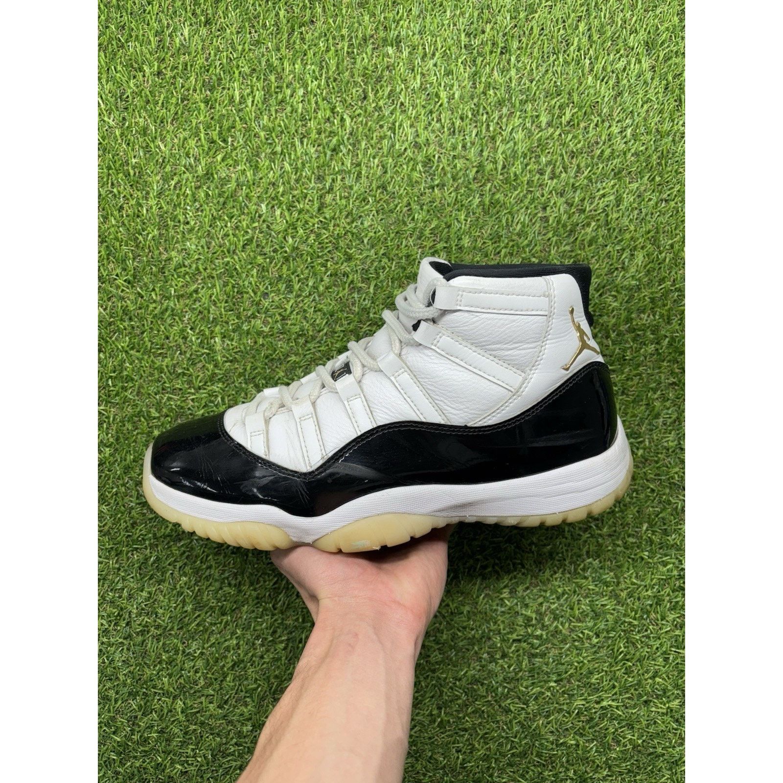 Jordan 11 Retro Mid Gratitude / Defining Moments