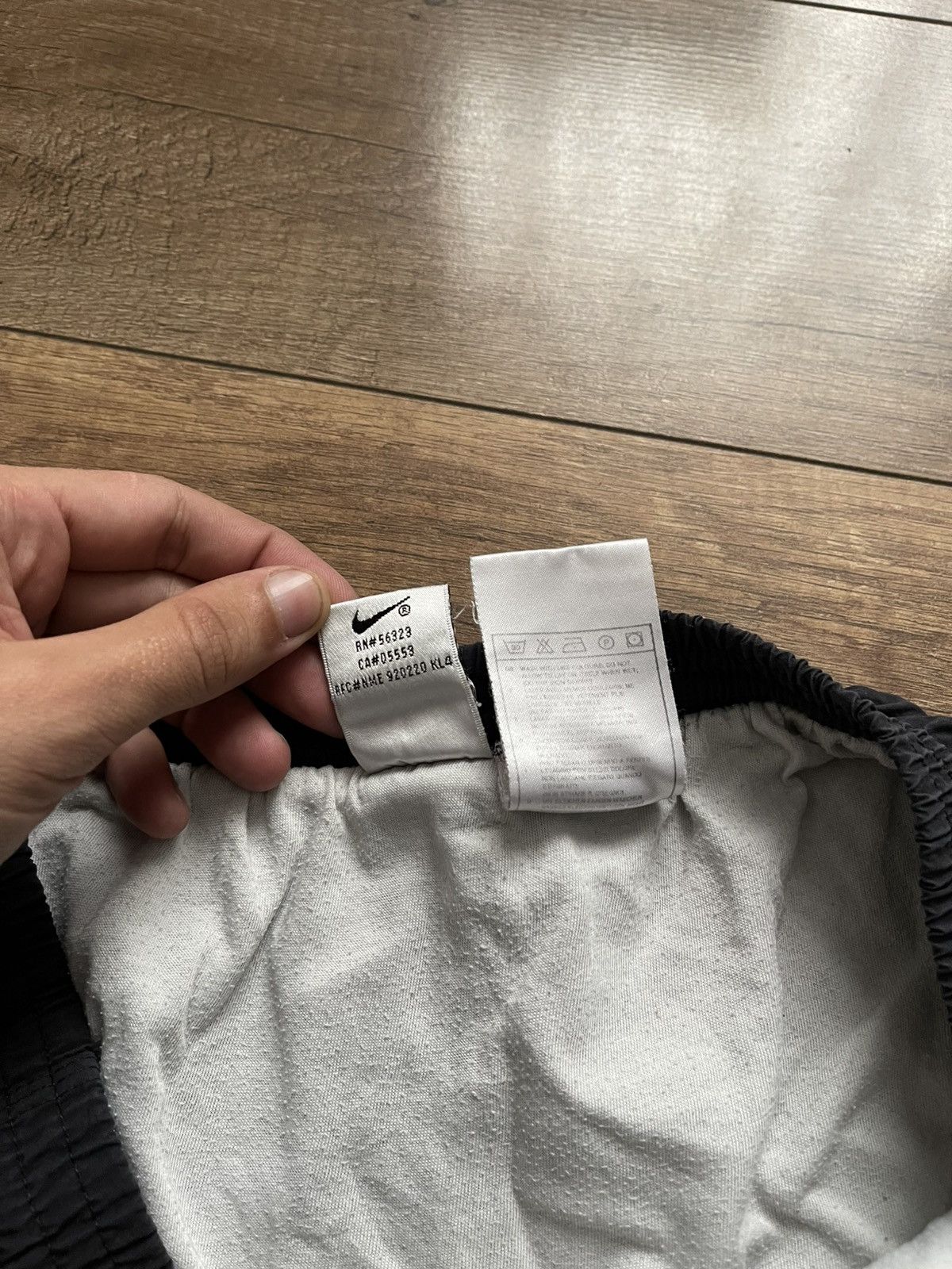Nike Nike Nylon Shorts Vintage 90s Size US 36 / EU 52 - 9 Thumbnail
