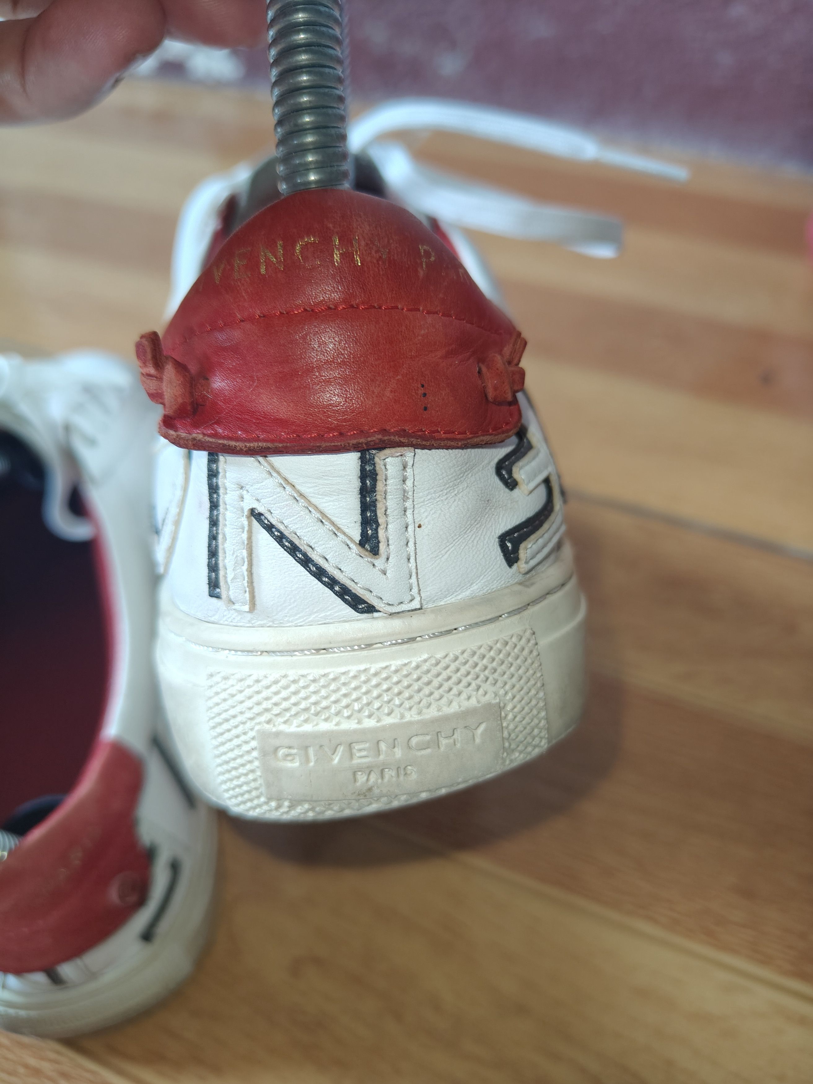 Givenchy Givenchy reverse name low top sneakers Size US 6 / IT 36 - 7 Thumbnail