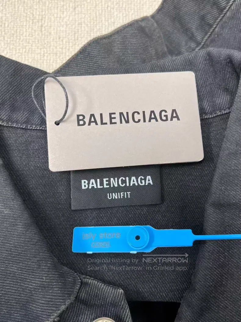 Balenciaga Balenciaga Spray Paint Effect Logo Denim Jacket Size US S / EU 44-46 / 1 - 5 Thumbnail