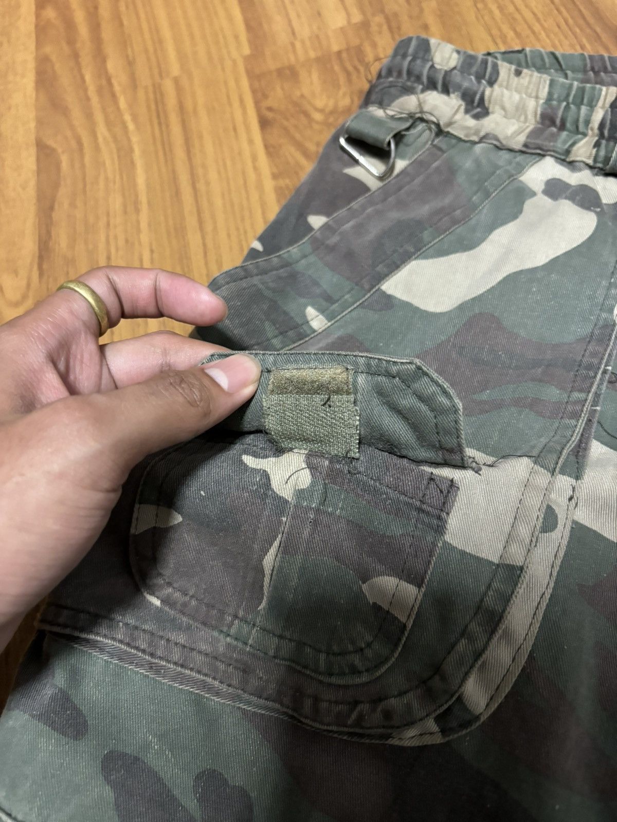 Vintage Faded Military Camo Cargo Shorts Size US 33 - 23 Thumbnail