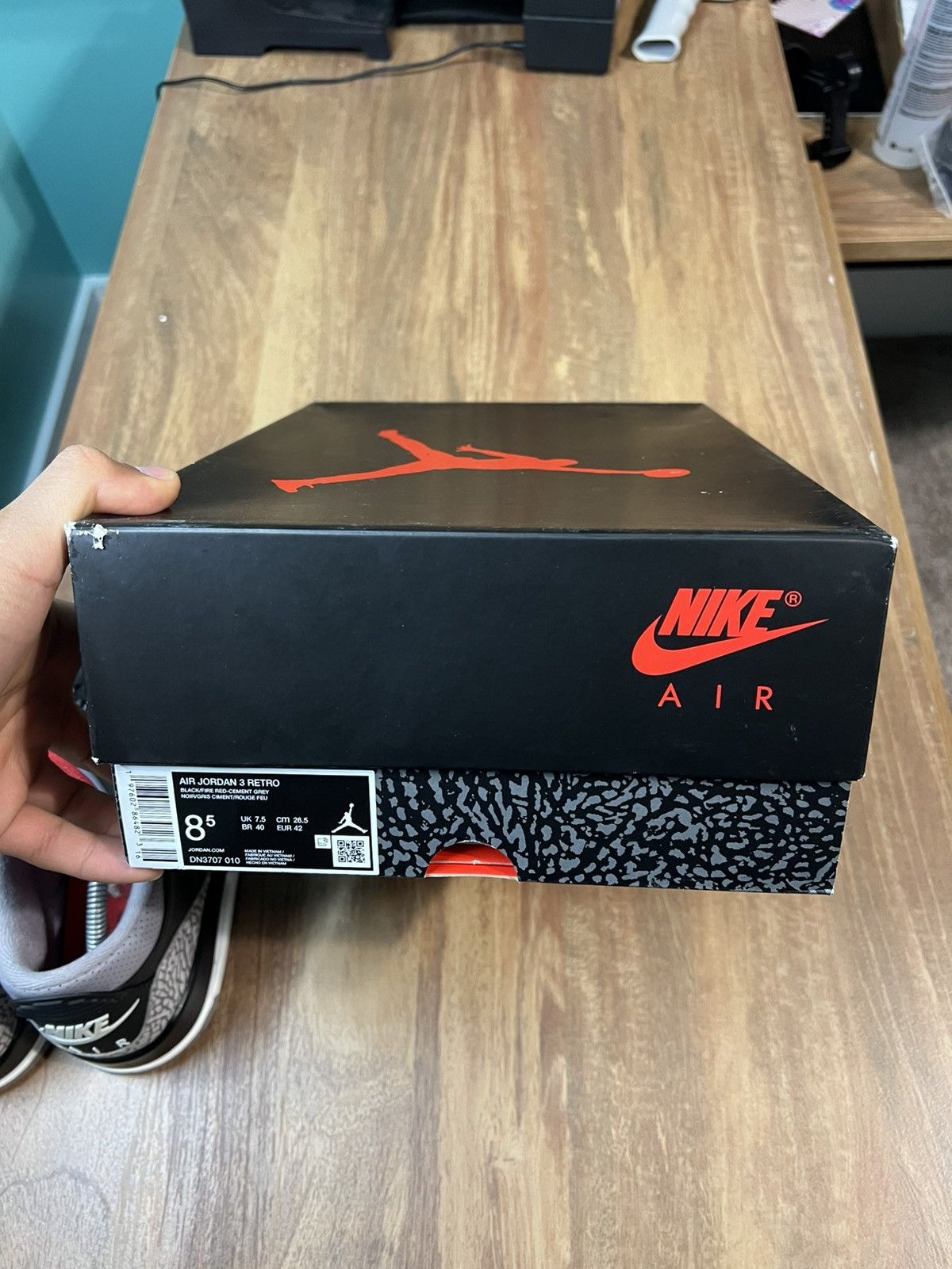 Jordan Brand Size 8.5 Jordan 3 Black Cement Size US 8.5 / EU 41-42 - 8 Thumbnail