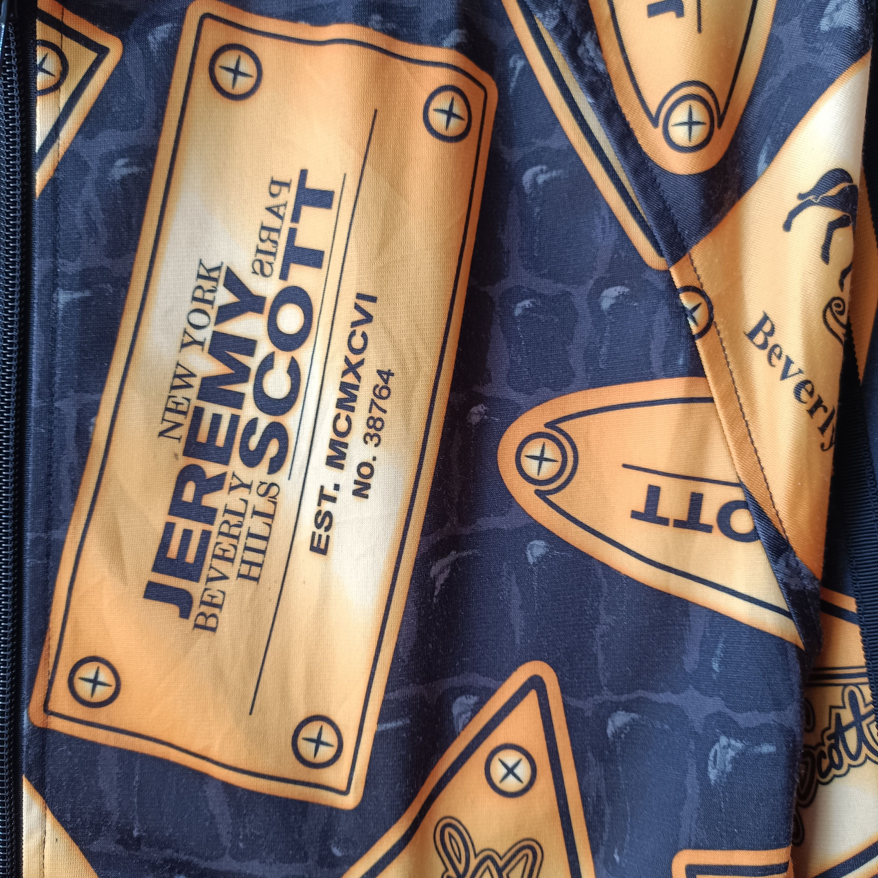 Adidas × Jeremy Scott Jeremy Scott Plaque Tracktop Rare ( KINGSMAN MOVIE ) Size US XS / EU 42 / 0 - 6 Thumbnail