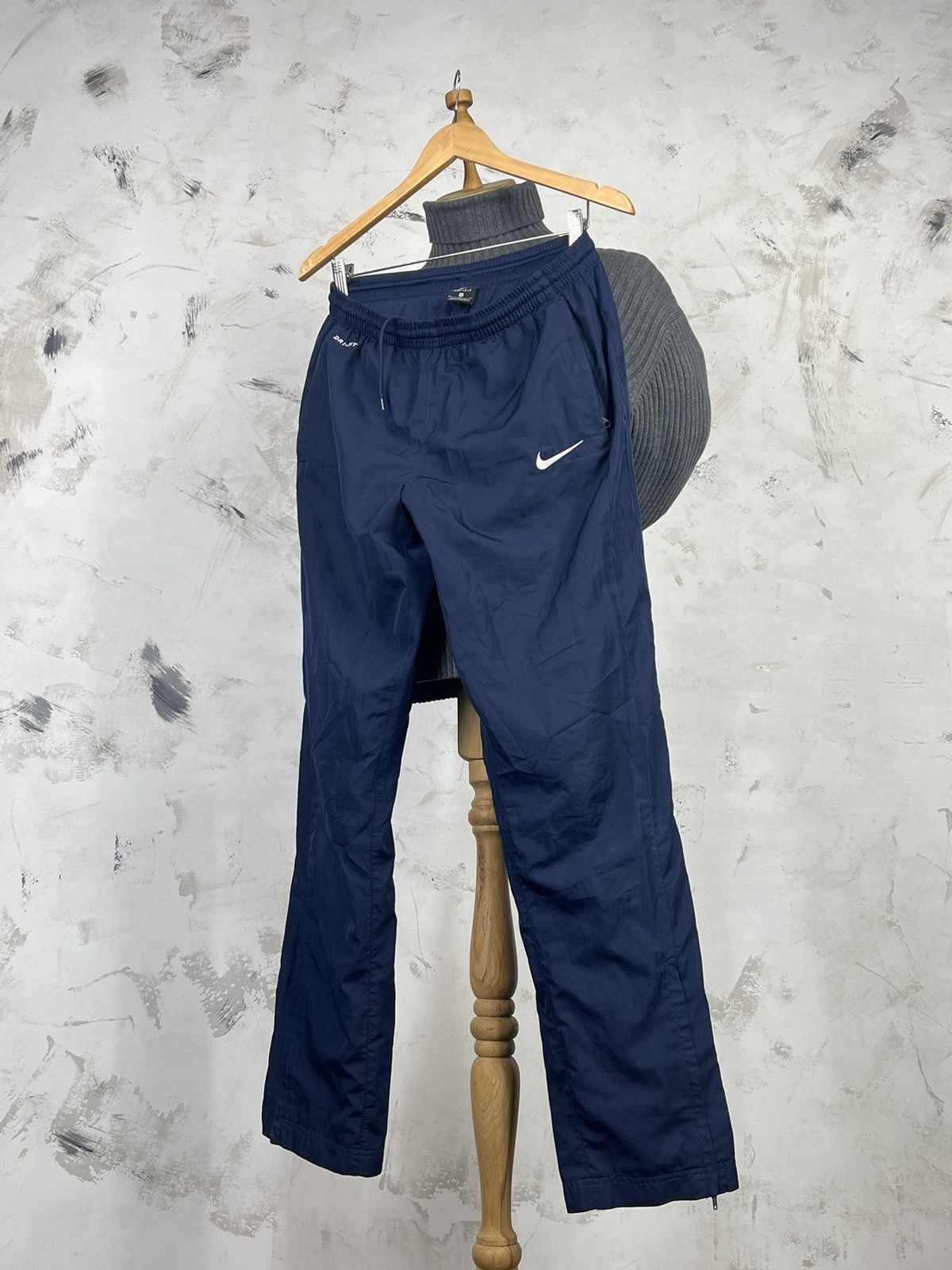 Nike Vintage Nike Dri-Fit Track Pants Size M Size US 30 / EU 46 - 5 Thumbnail