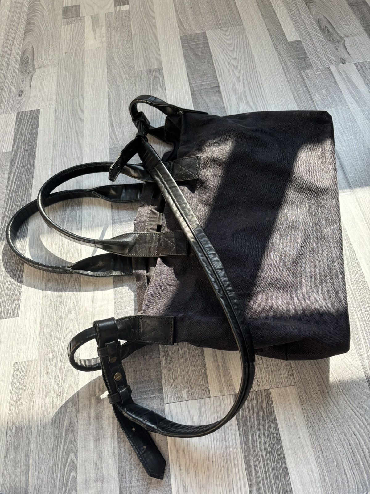 Cornelian Taurus By Daisuke Iwanaga Cornelian Taurus Black 4 Handle Shoulder Linen Tote Bag Size ONE SIZE - 2 Thumbnail