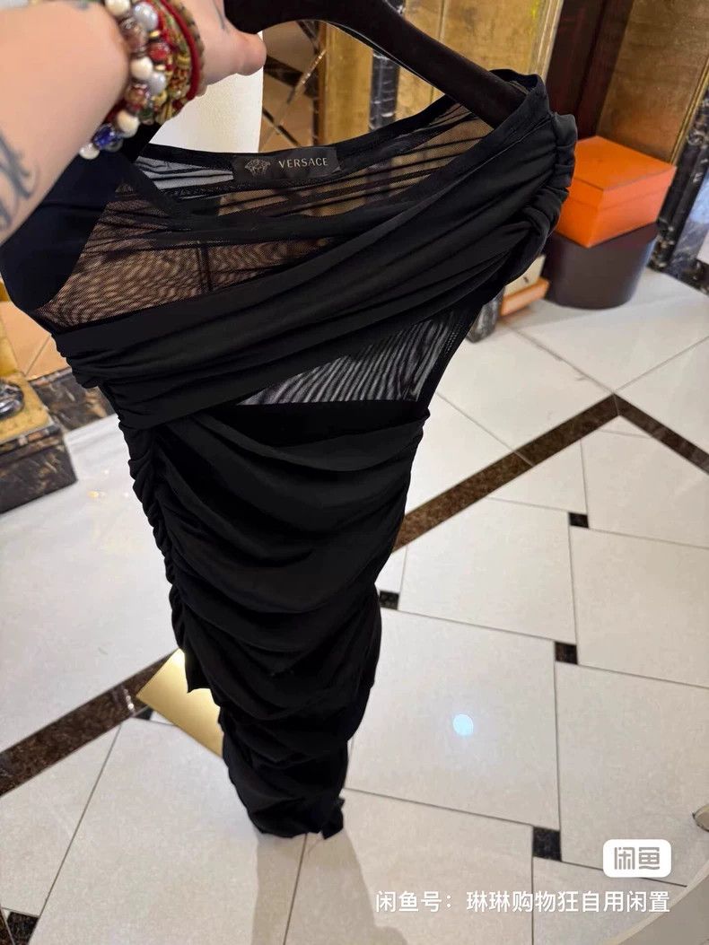 Versace Versace Mesh pleated dress Size M / US 6-8 / IT 42-44 - 8 Thumbnail