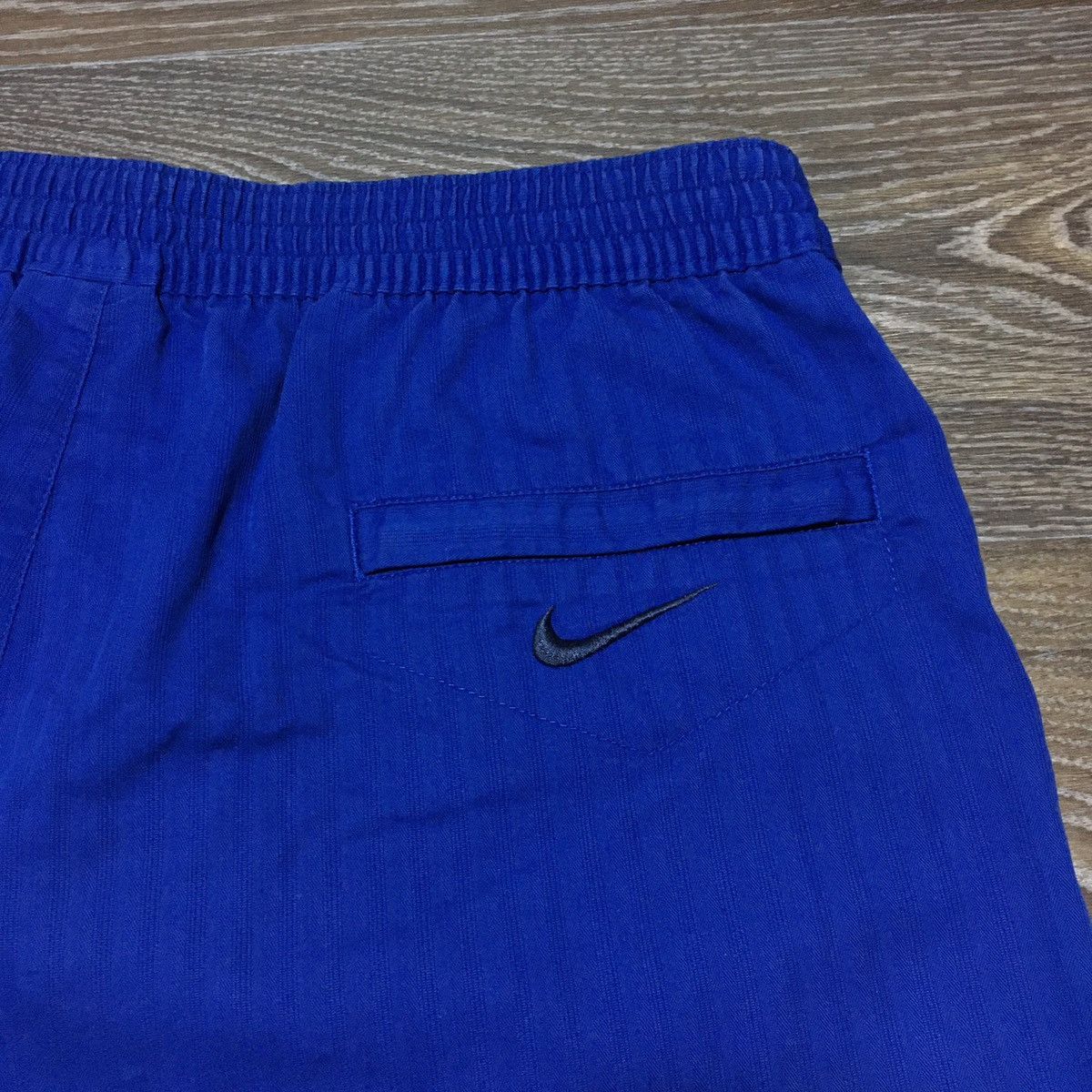 Nike Vintage 90s NIKE Swoosh Logo Embroidery Dri-Fit Shorts Size US 32 / EU 48 - 7 Thumbnail