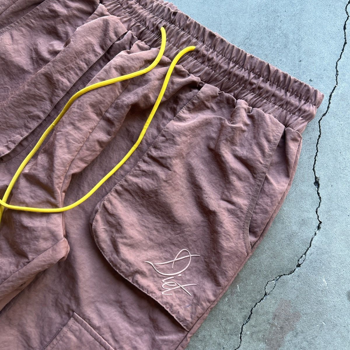 Diet Starts Monday Brown Baggy Wideleg Diet Starts Monday Cargo Pants Size US 29 - 3 Thumbnail