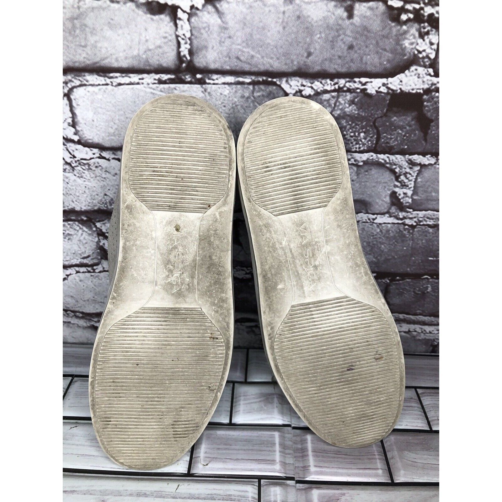 Other Via Spiga Grey Suede Leather Perforated Slip On Sneaker Shoe Size US 7 / IT 37 - 15 Thumbnail