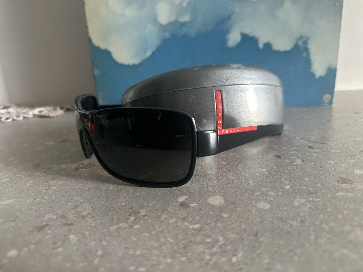 Prada Prada vintage sunglasses in perfect condition made in Italy Size ONE SIZE - 1 Thumbnail