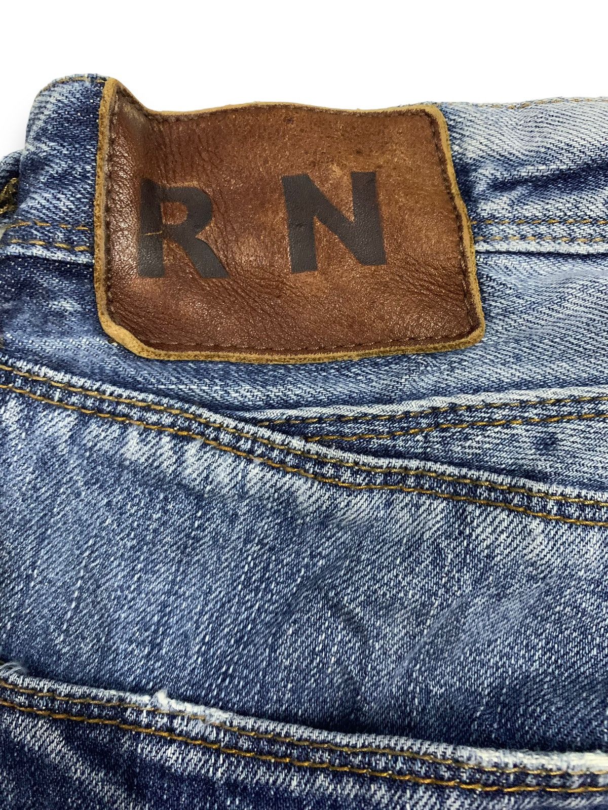 Paul Smith Vintage 90s R.Newbold Loose Fit Ripped Jeans by Paul Smith Size US 30 / EU 46 - 13 Thumbnail