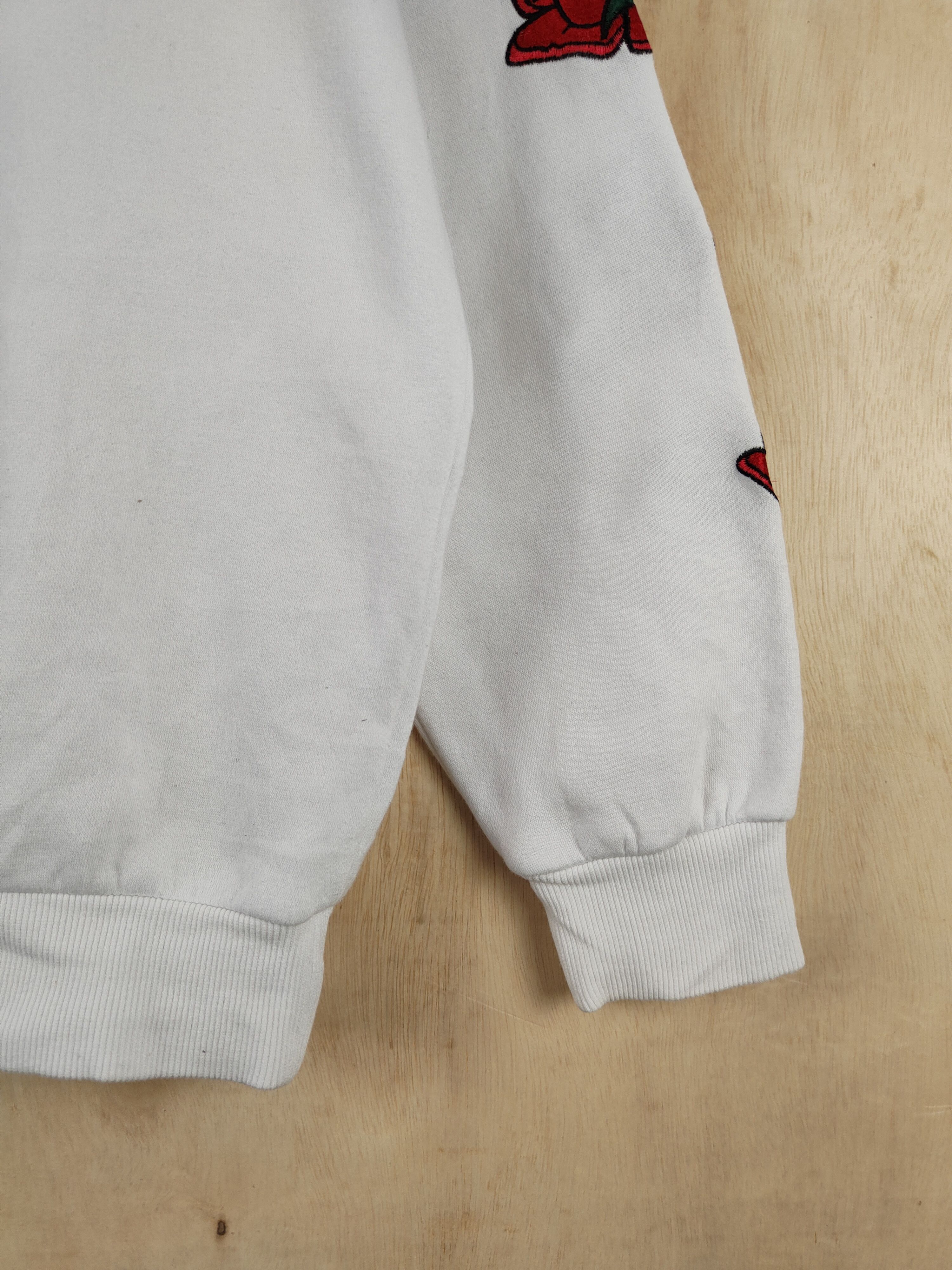Japanese Brand Japan criticism White Flowers Sweatshirts #S2634 Size US L / EU 52-54 / 3 - 7 Thumbnail
