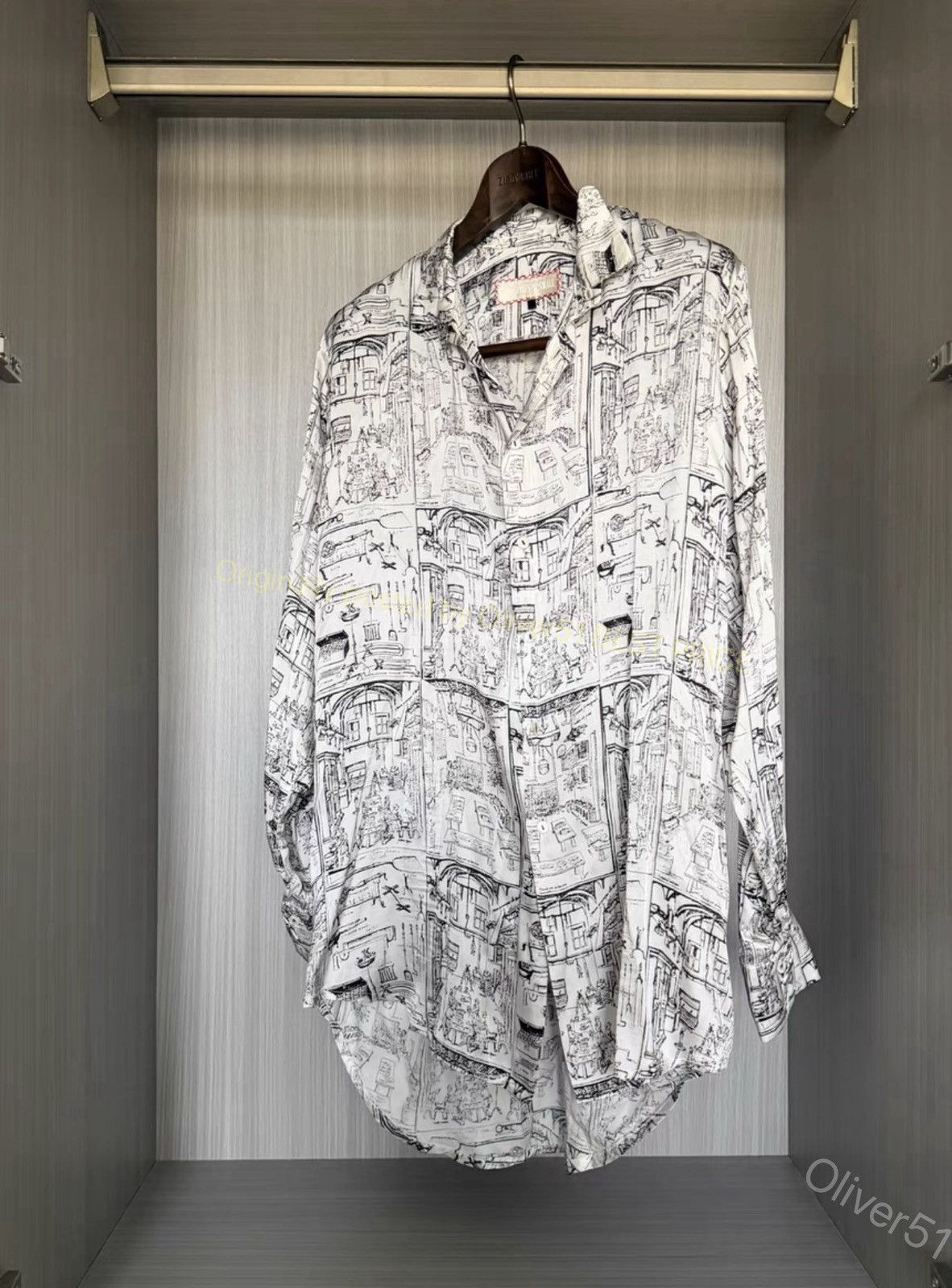 Geoffrey B. Small Geoffrey B. Small GBS comic silk shirt YYYY17/2610 Size US S / EU 44-46 / 1 - 1 Thumbnail