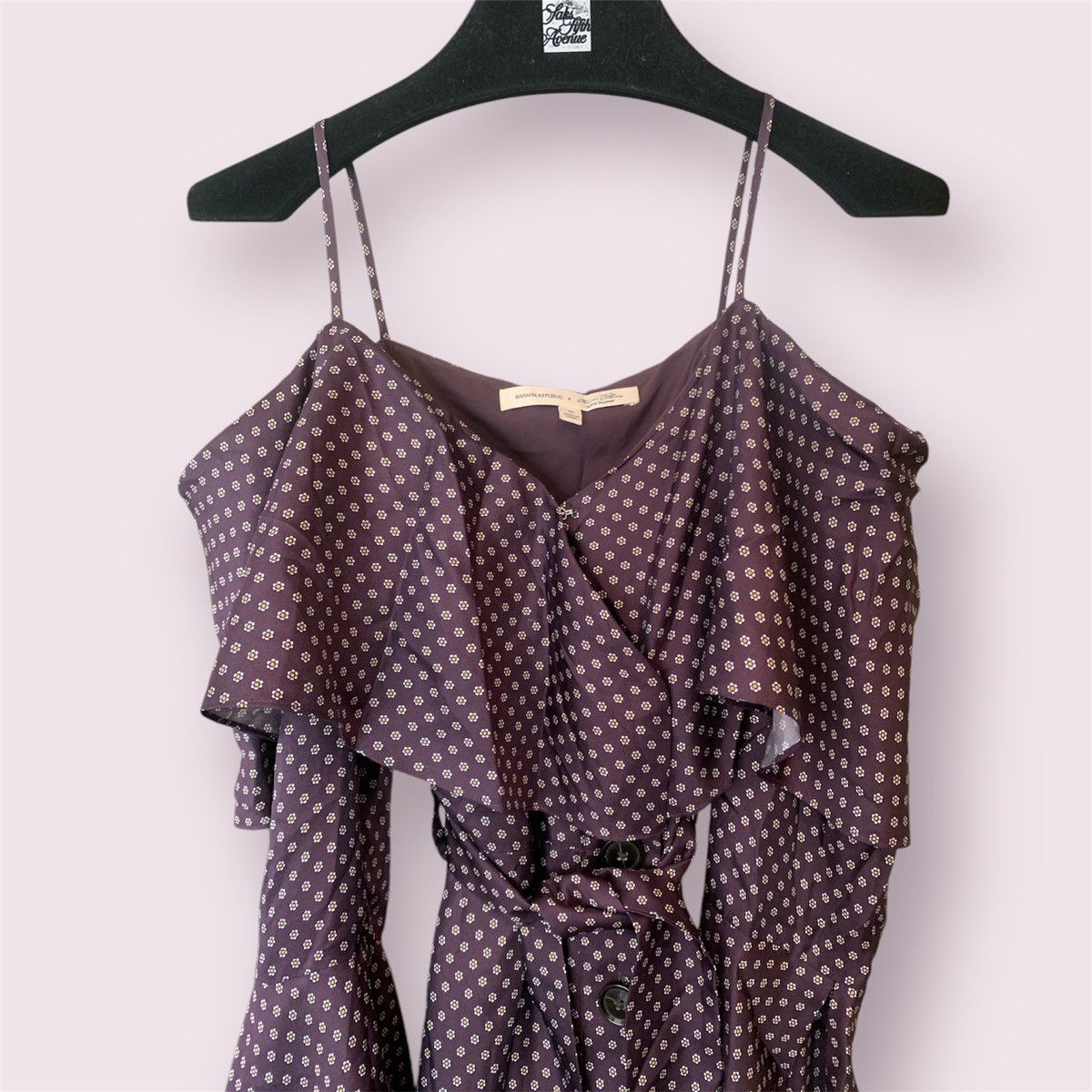 Banana Republic Olivia Palermo BR Off the Shoulder Dress Size M / US 6-8 / IT 42-44 - 2 Thumbnail
