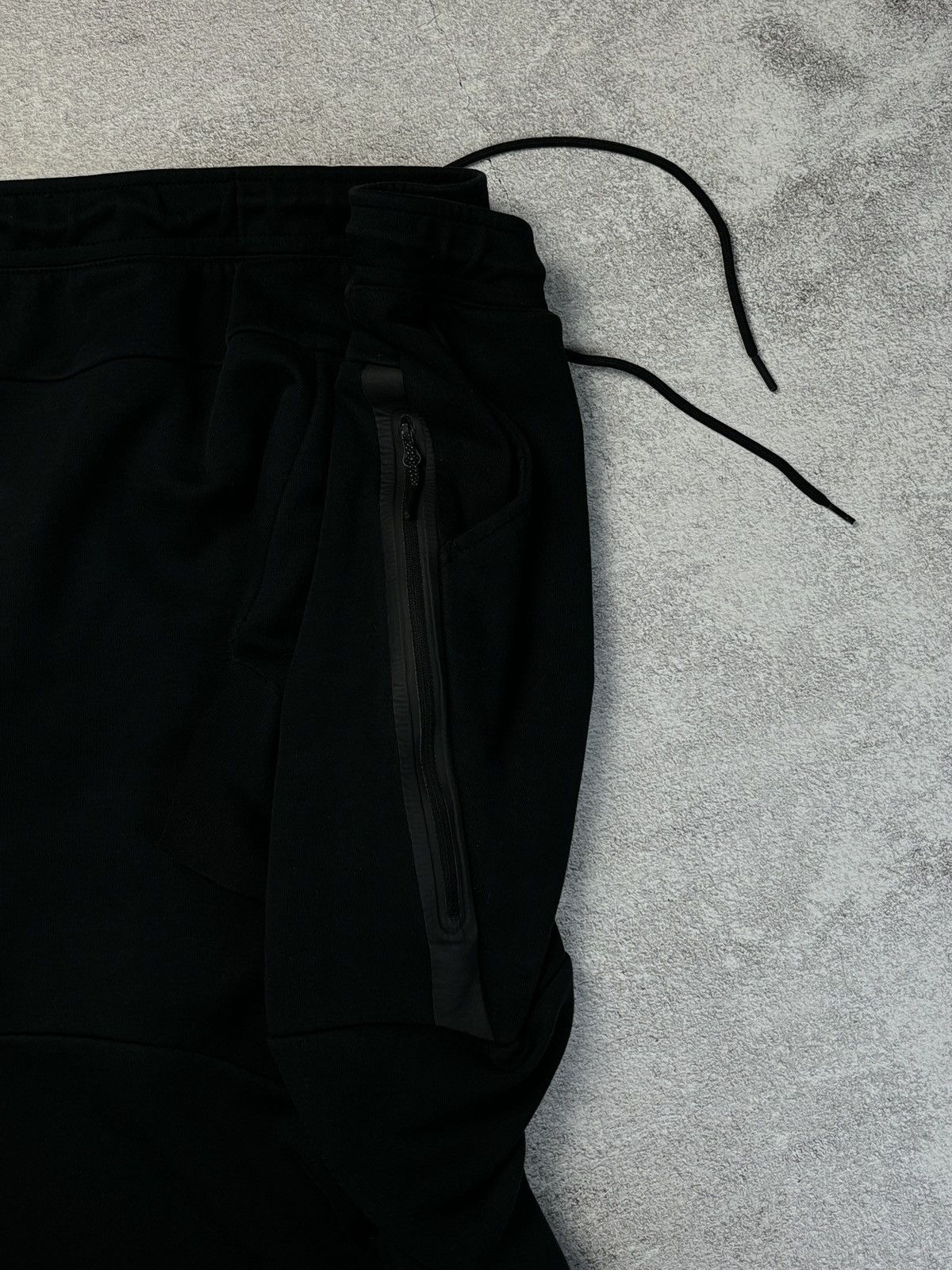 Nike Nike Tech Fleece Black Jogger Sweatpants Streetwear(2019) Size US 36 / EU 52 - 4 Thumbnail