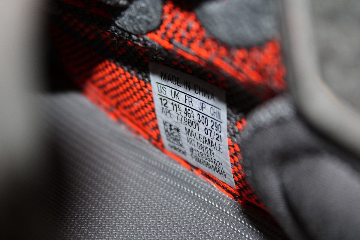 Adidas × Kanye West Adidas Yeezy Boost 350 V2 Beluga Reflective Size 12 Size US 12 / EU 45 - 4 Thumbnail