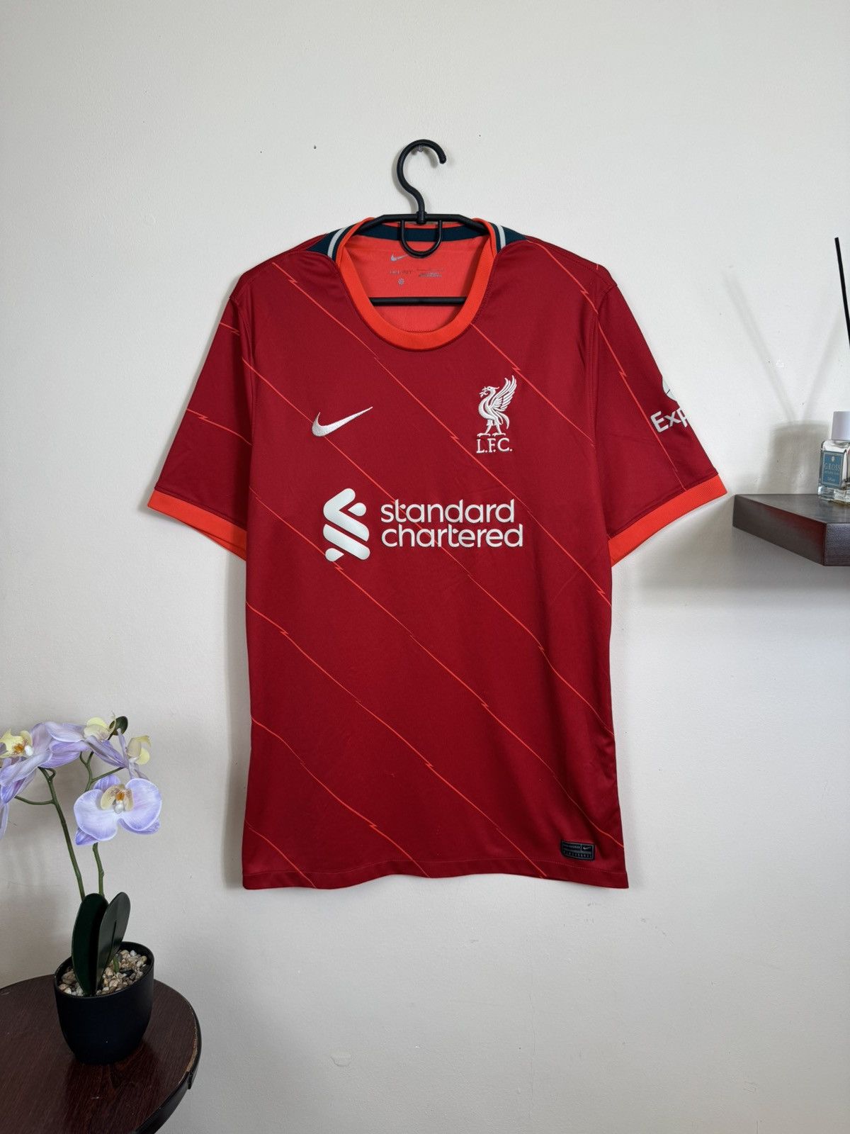 Nike Nike Liverpool Jersey 2021-22 #6 Thiago Home Kit Soccer L Size US L / EU 52-54 / 3 - 1 Thumbnail