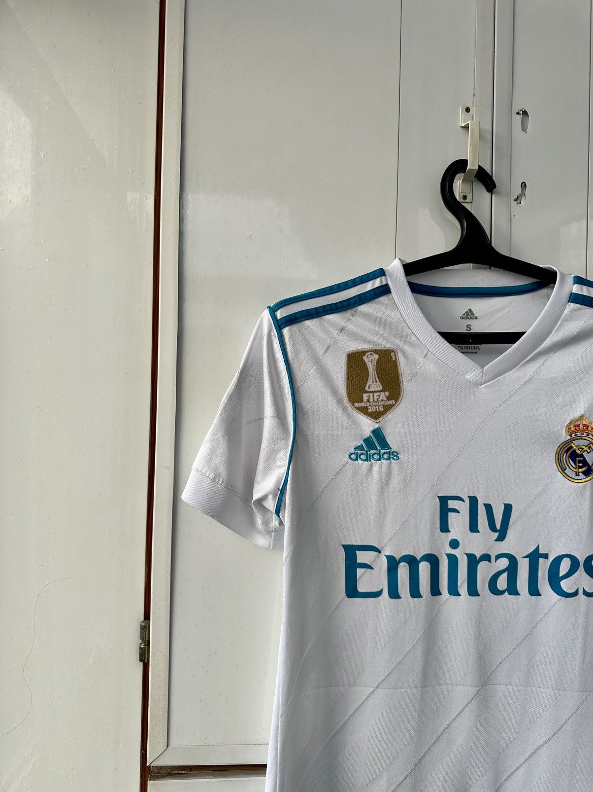 Adidas Real Madrid 2016/2017 Ronaldo Adidas Jersey Size US M / EU 48-50 / 2 - 4 Thumbnail
