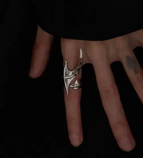 Jewelry Ishiyama x Yui Cyberpunk Alien Irregular Ring Size ONE SIZE - 4 Thumbnail