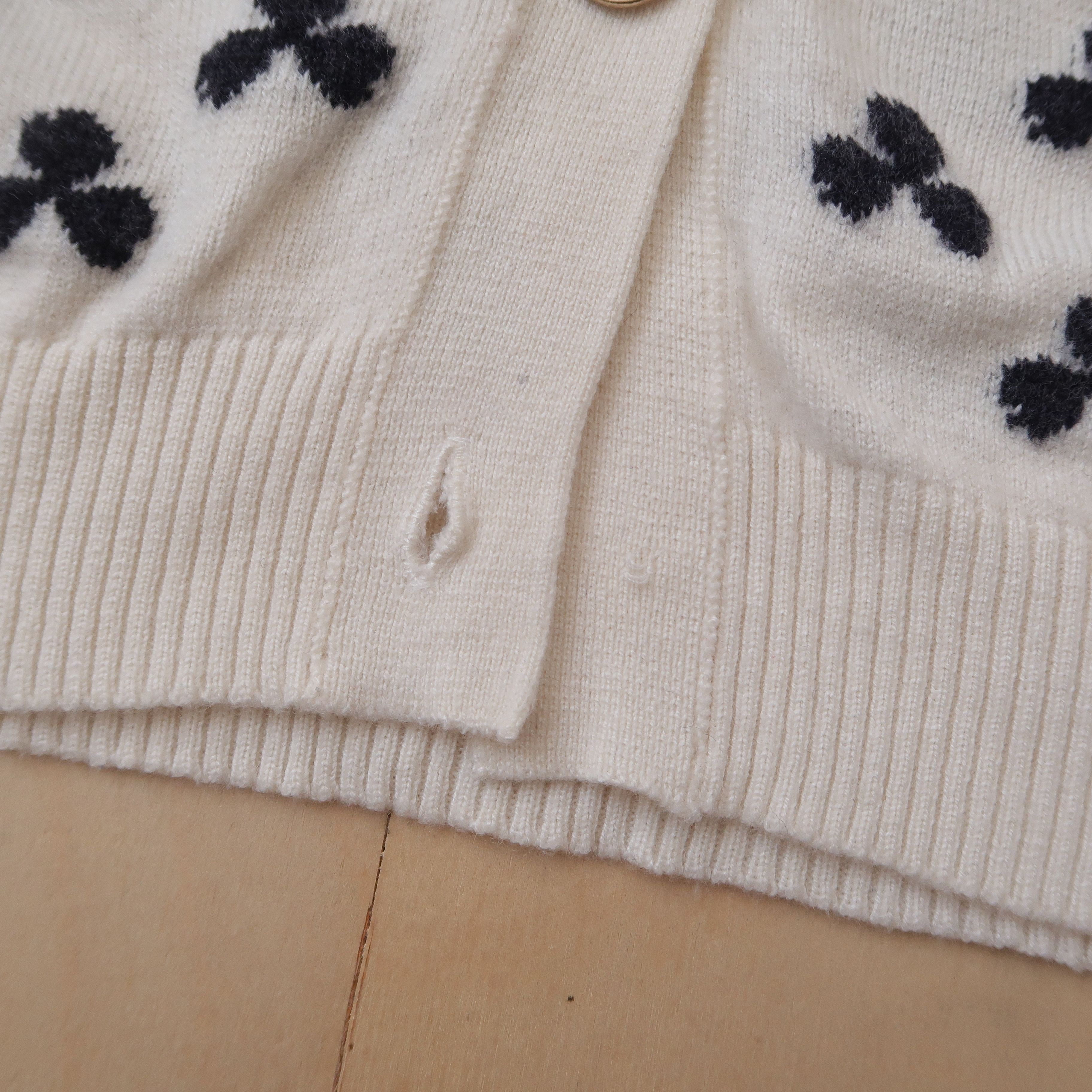 Hermes Hermes Margiela Era Ecru White Clover Cardigan Cashmere Size US S / EU 44-46 / 1 - 9 Thumbnail