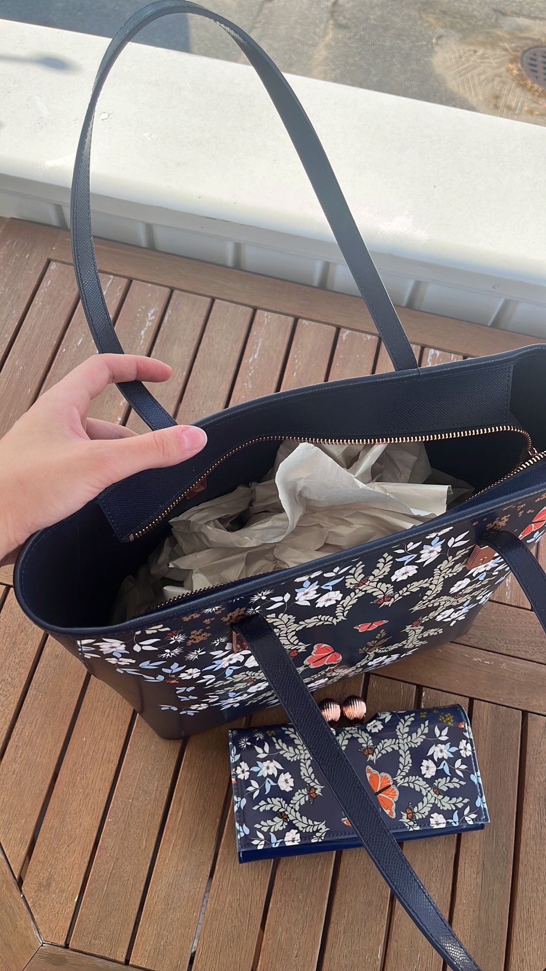 Ted Baker Ted Baker Navy blue floral handbag with matching wallet Size ONE SIZE - 4 Thumbnail