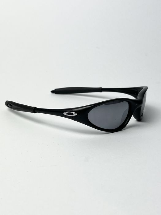 Vintage 90s Oakley Minute 1.0 Sunglasses + OG Box | Grailed