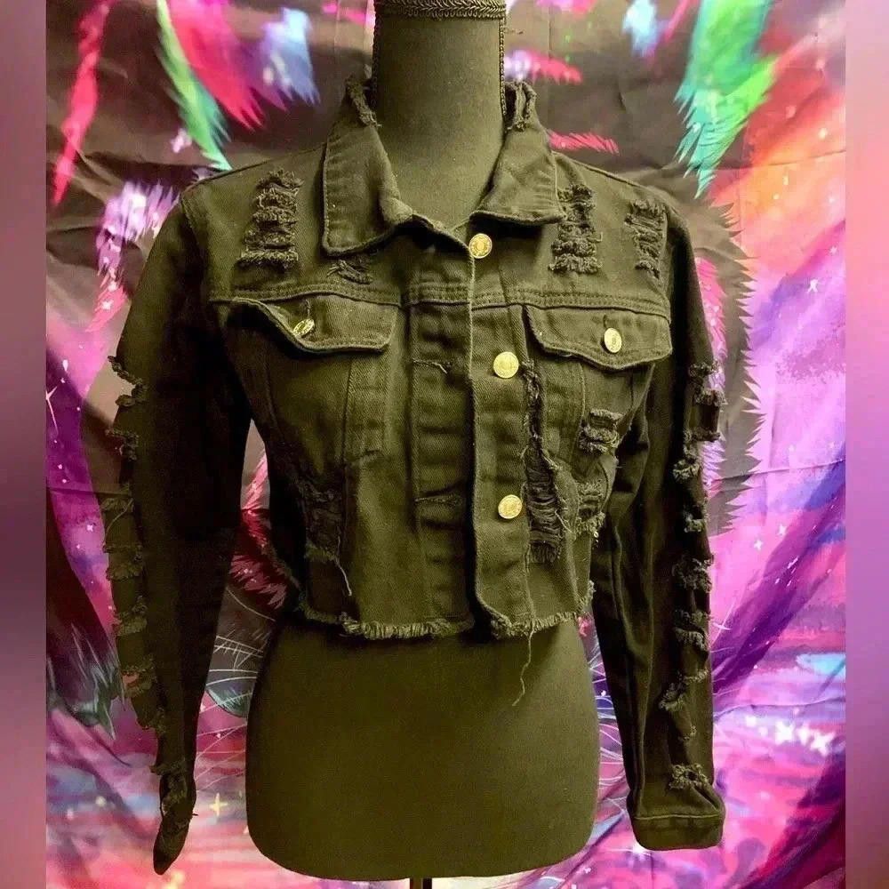 Designer Trendy Distressed Cropped Denim Jacket - Size 5 Size S / US 4 / IT 40 - 1 Thumbnail