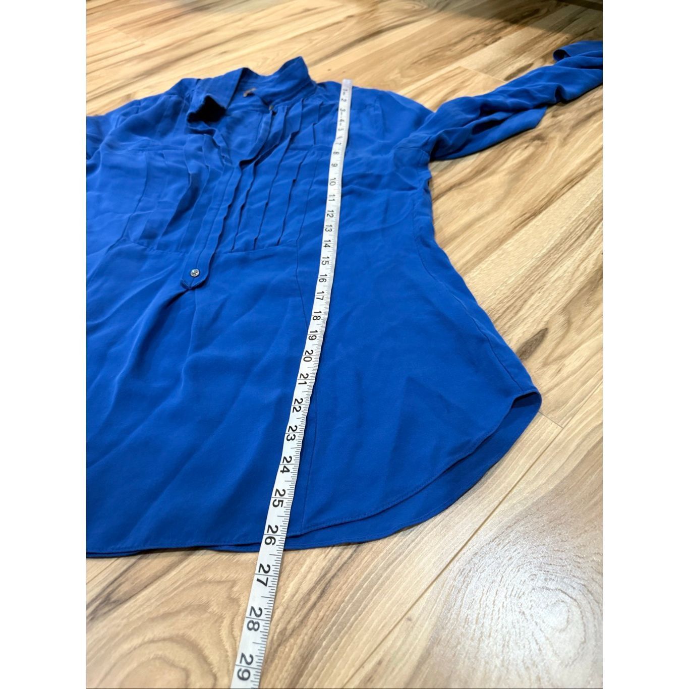 Halston Halston blue silk blouse some snags size Medium Size M / US 6-8 / IT 42-44 - 5 Thumbnail