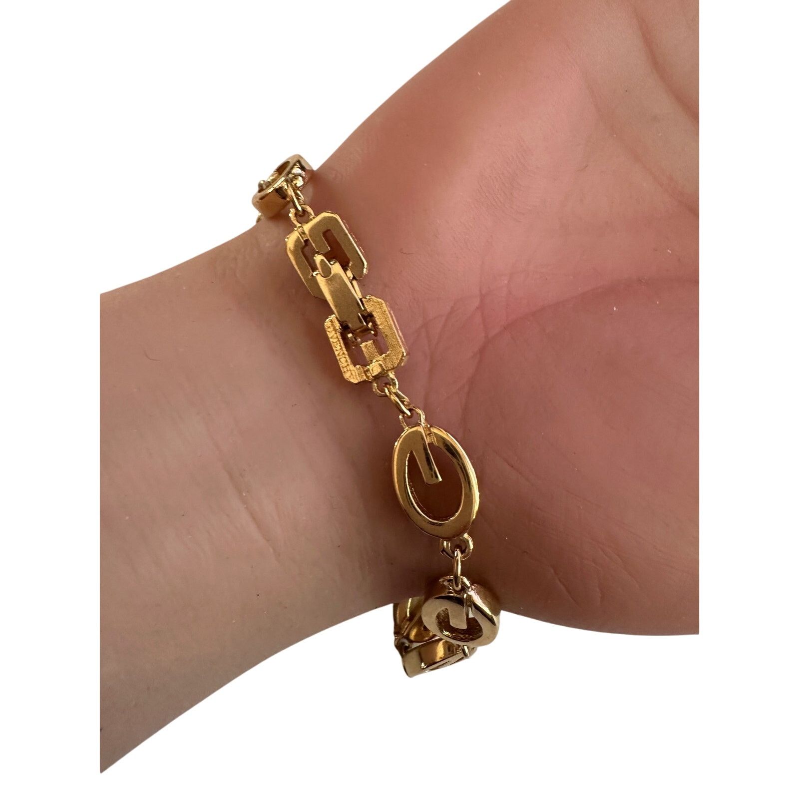 Givenchy Givenchy G Link Gold Plate Bracelet Size ONE SIZE - 16 Thumbnail