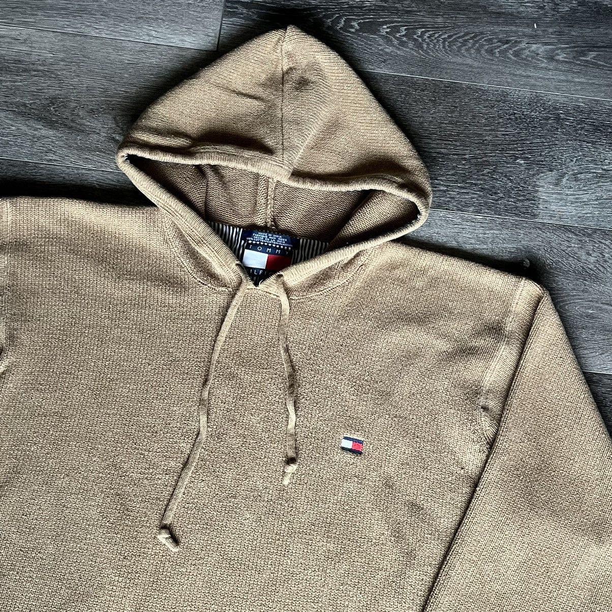 Tommy Hilfiger Vintage 1990s Tommy Hilfiger Embroidered Logo Sweater Hoodie Size US XL / EU 56 / 4 - 2 Thumbnail