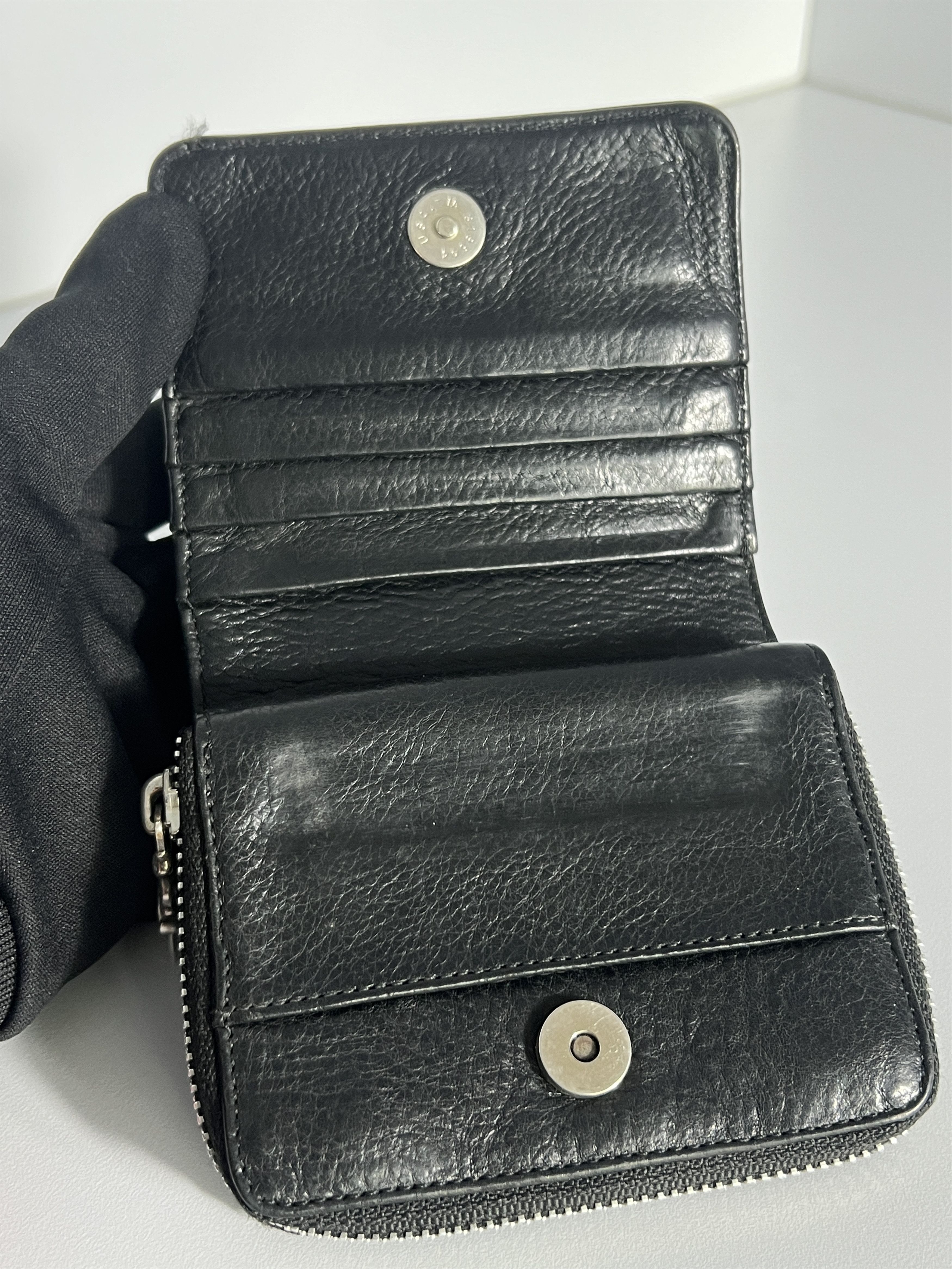 Chrome Hearts Chrome Hearts Square Scroll Logo Zip Bill Wallet Black Size ONE SIZE - 7 Thumbnail