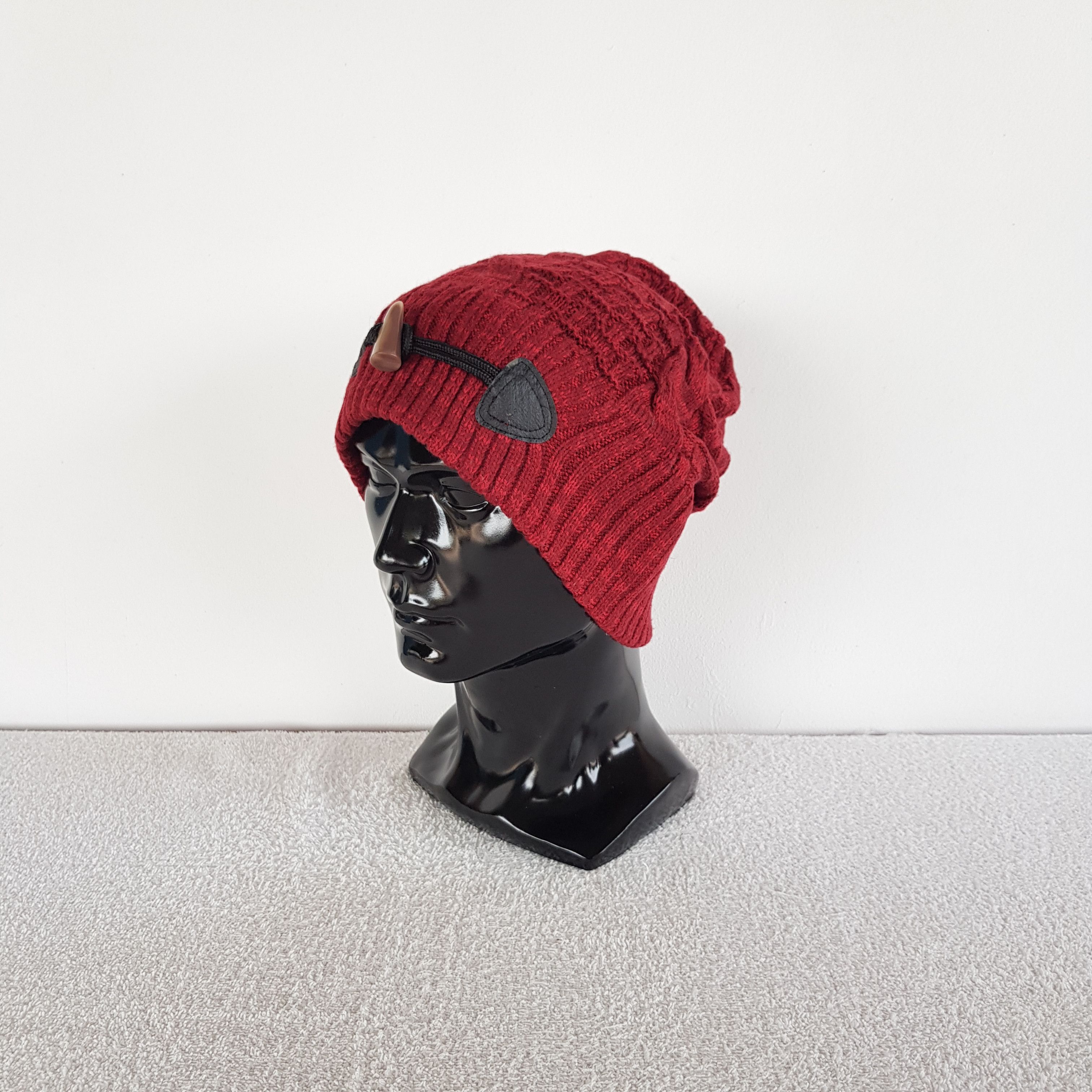 Japanese Brand Vintage Cable Knit Beanie Y2K Crochet Slouchy Snow Caps Hats Size ONE SIZE - 1 Thumbnail