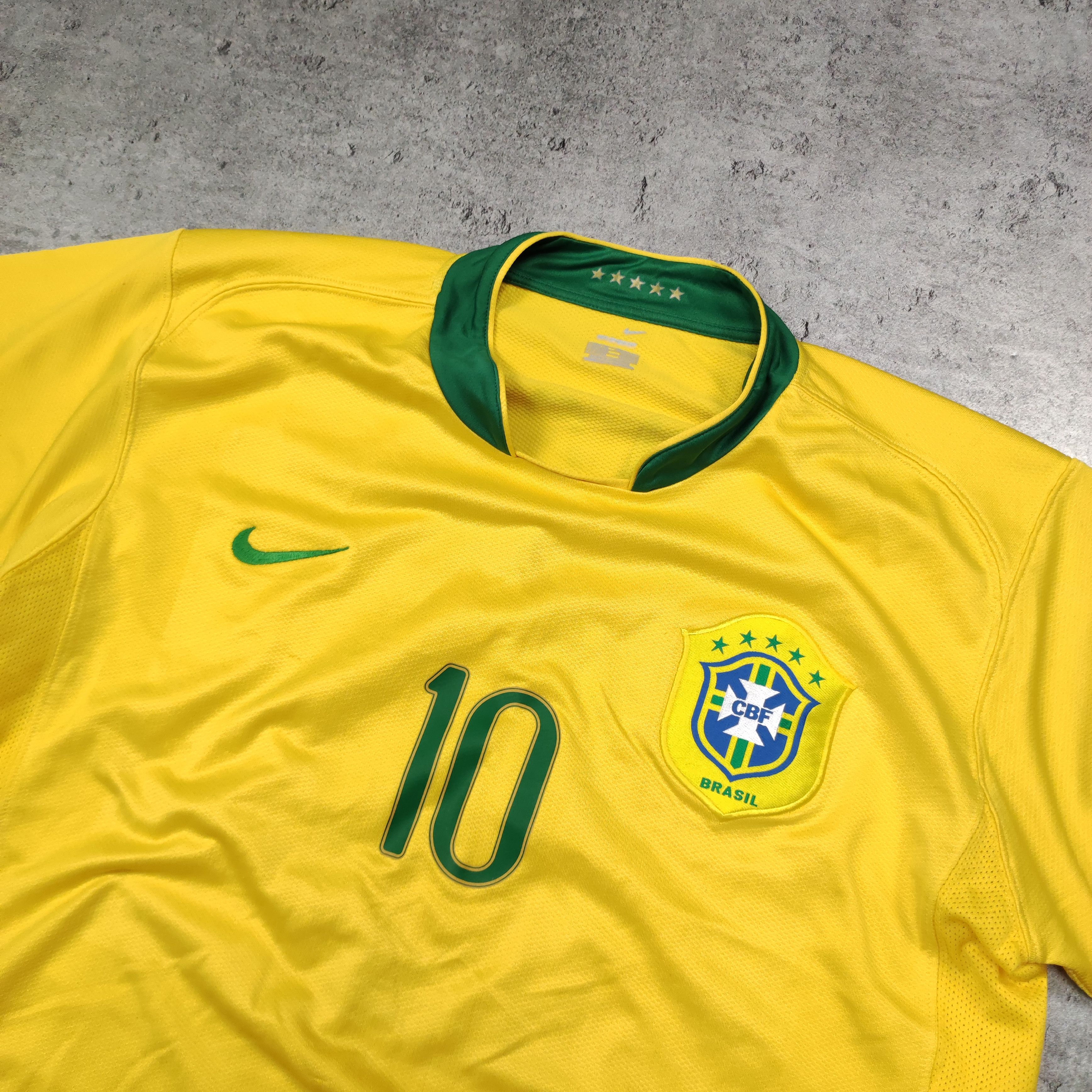 Nike RARE Vintage Brazil National Team x Nike Football Jersey Size US XL / EU 56 / 4 - 5 Thumbnail