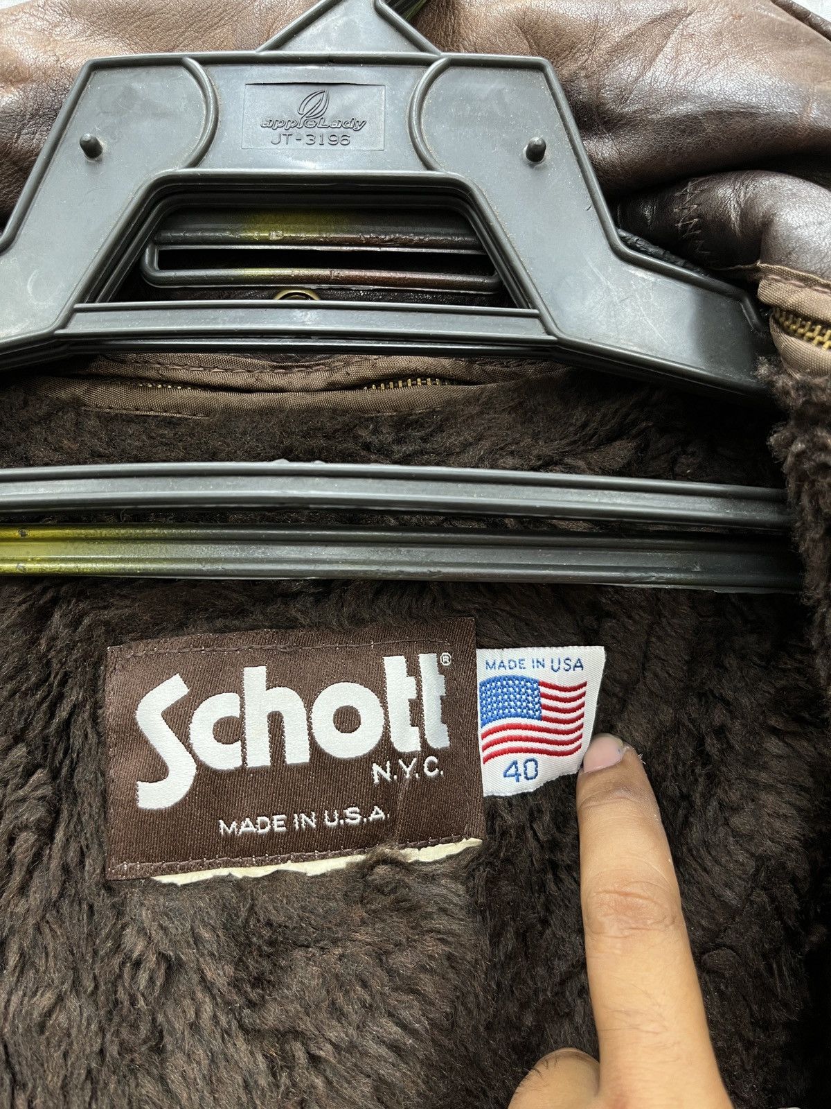 Schott 🔥🔥🔥STEALS VTG SCHOTT A2 LEATHER JACKET Size US S / EU 44-46 / 1 - 8 Thumbnail