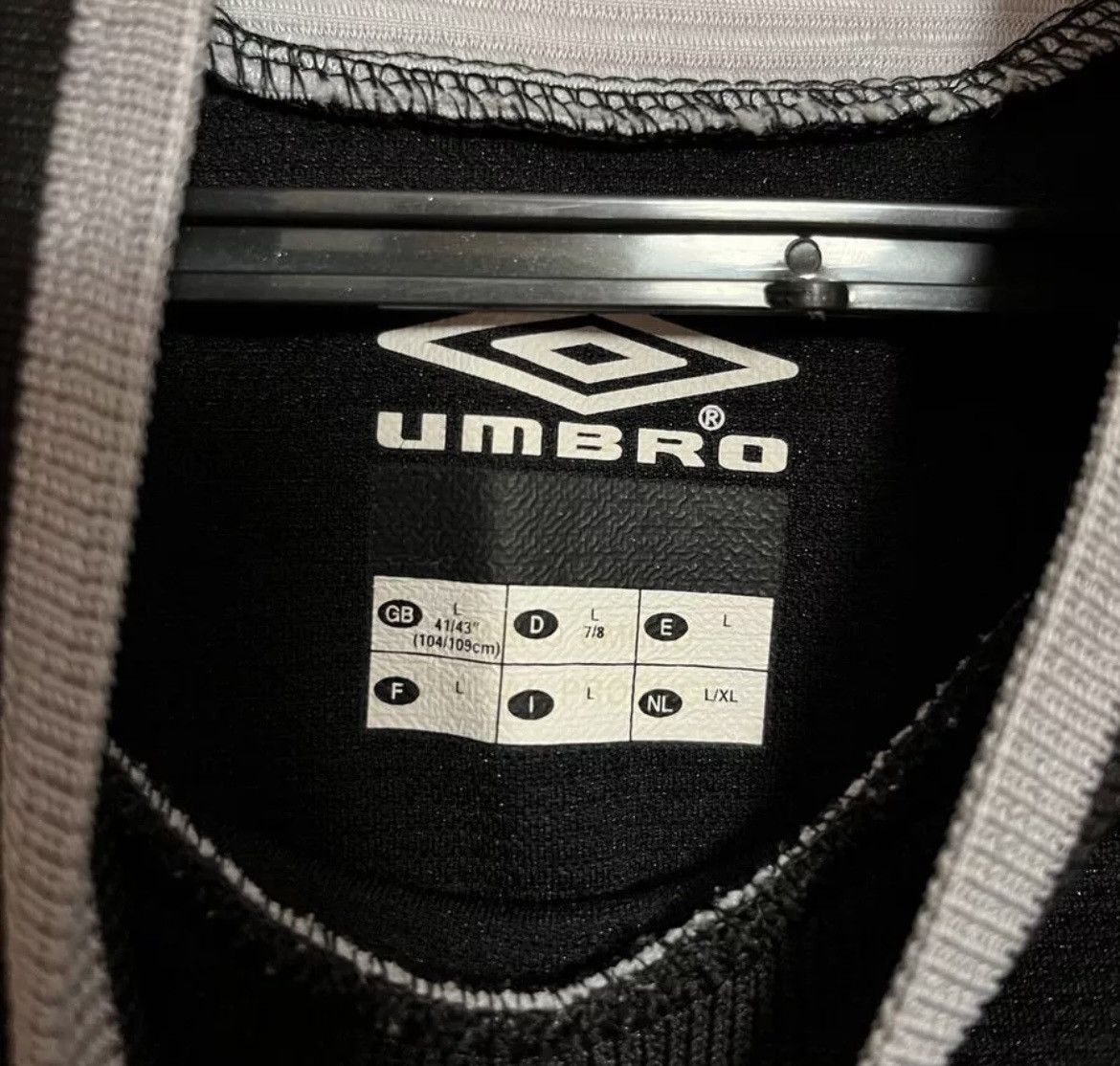 Umbro × Vintage Goalkeeper Jersey Vintage 90s Umbro Size L Size US L / EU 52-54 / 3 - 8 Thumbnail