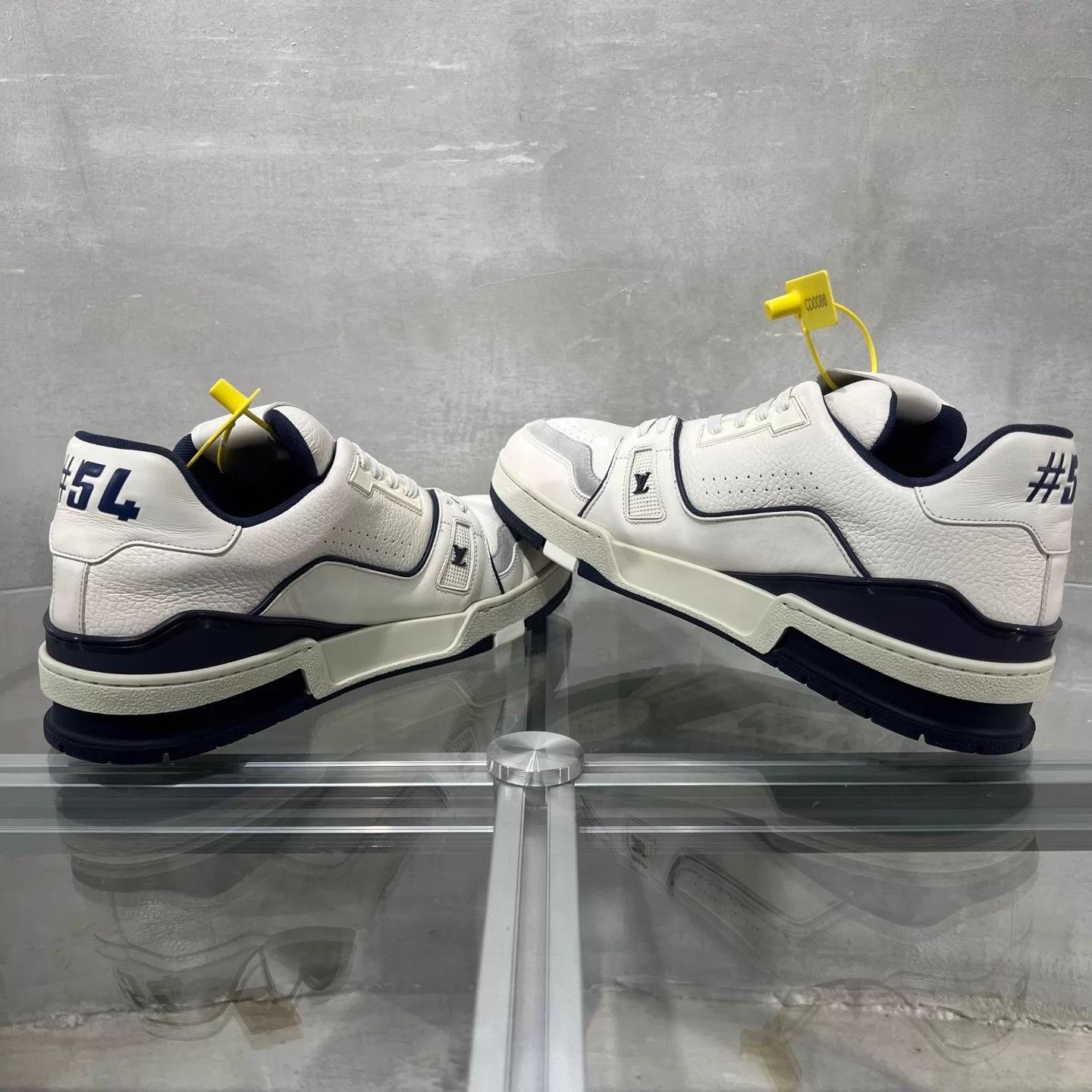 Louis Vuitton Lv Trainer White Blue Cement UK8 / 42 Size US 9 / EU 42 - 5 Thumbnail
