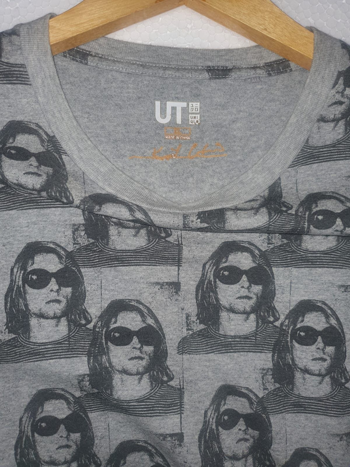 Uniqlo Uniqlo Nirvana Kurt Cobain Over Print Tshirt Size US L / EU 52-54 / 3 - 3 Thumbnail