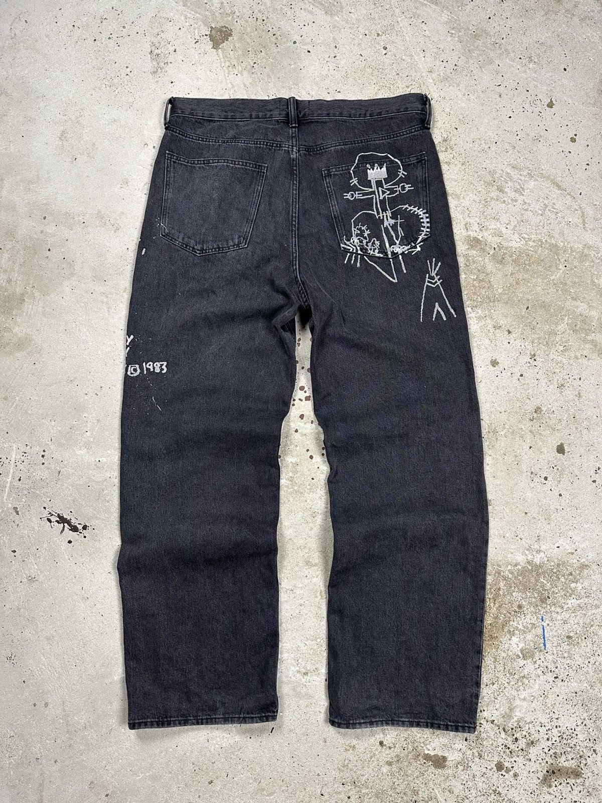 H&M × Jean-Michel Basquiat × Who Decides War H&M x Jean-Michel Basquiat Baggy Denim Pants Jeans Print Size US 36 / EU 52 - 2 Thumbnail