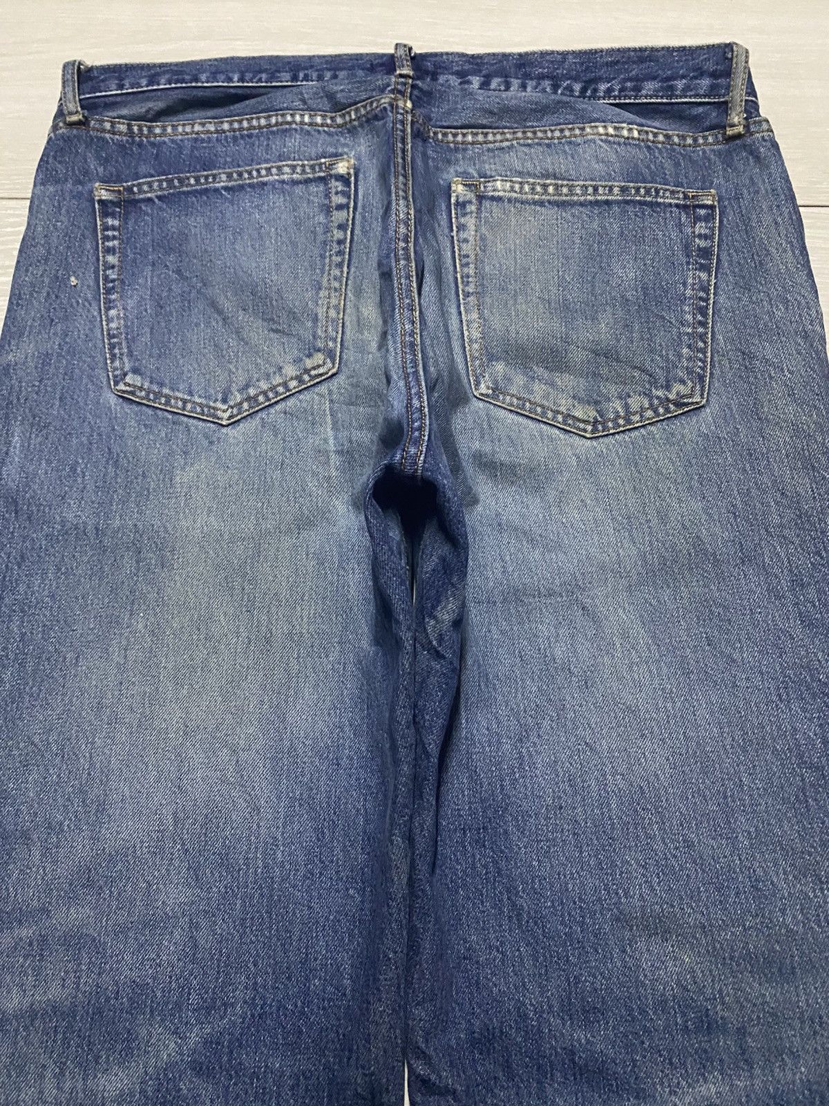 Japanese Brand Vintage Uniqlo Faded Wash Distressed Loose Jeans Size US 35 - 4 Thumbnail