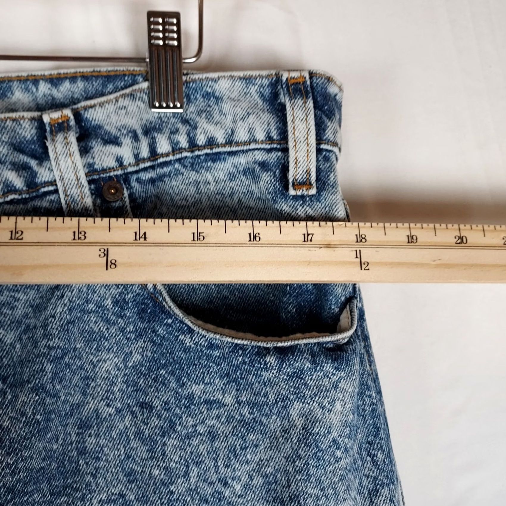 Levi's VINTAGE Levi’s 540 Jeans W38 L34 Men’s Denim 100% Cotton USA Made Acid Wash Blue Straight 5-Pocket Mens Size US 38 / EU 54 - 7 Thumbnail