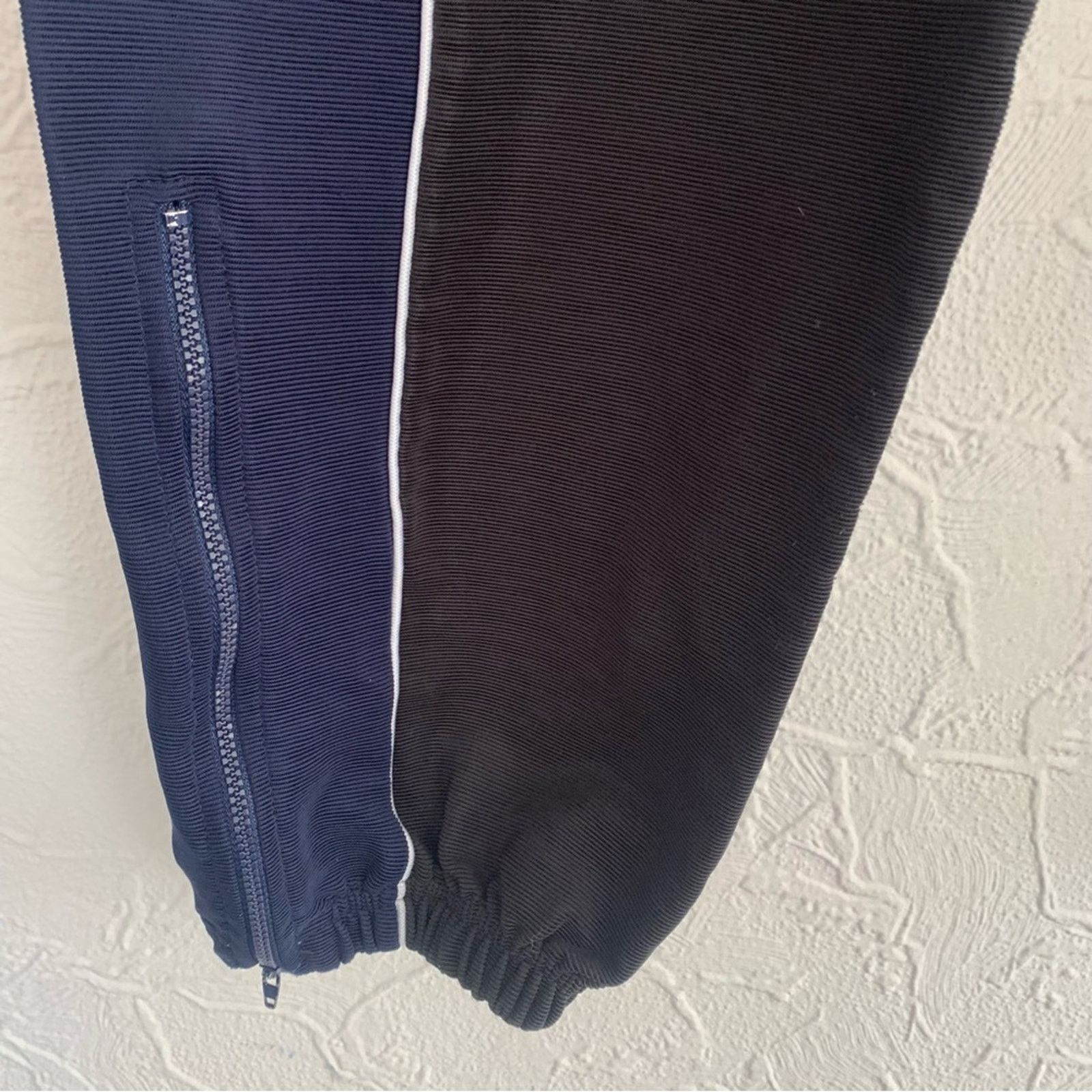 Other VINTAGE 90’S AND1 COLLEGIATE EDITION GEORGETOWN HOYAS PANTS Size US 36 / EU 52 - 5 Thumbnail