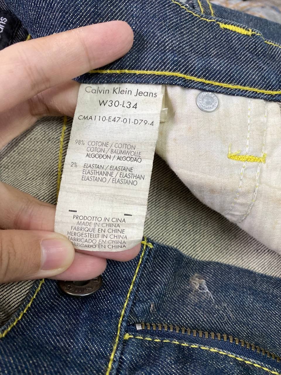 Calvin Klein calvin kelin distressed denim nice design Size US 34 / EU 50 - 11 Thumbnail