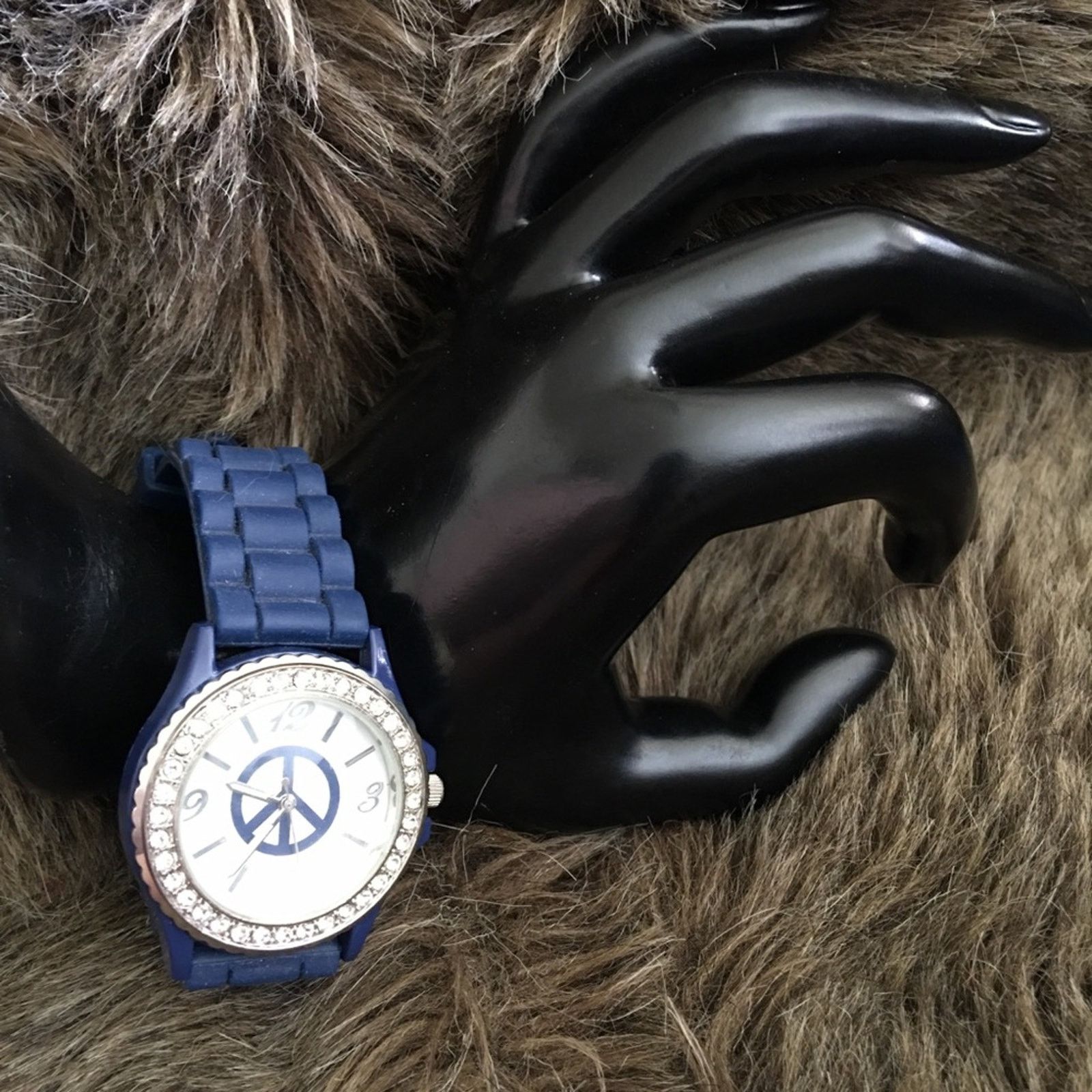 Geneva Geneva Peace blue silicone band rhinestone watch Size ONE SIZE - 5 Thumbnail