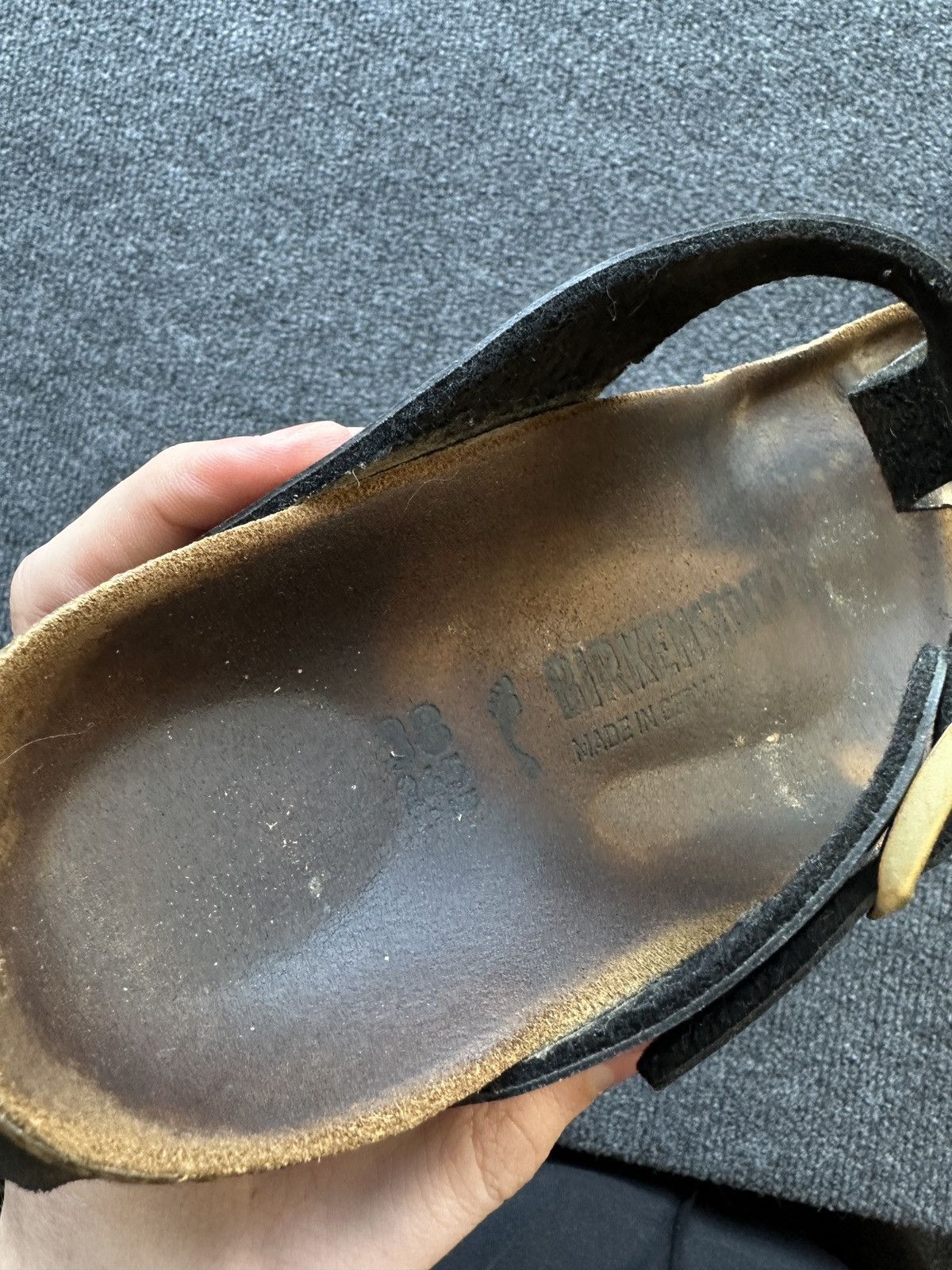 Birkenstock 🚨Vintage Birkenstock 38 black gold Luxe Sandals rare slides Size US 8 / IT 38 - 7 Thumbnail