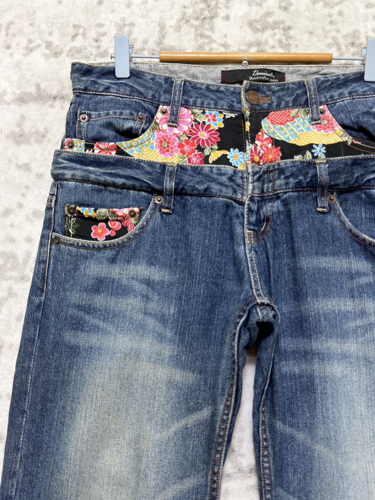 Japanese Brand Vintage Dominate Double Waist Floral Accent Straight Jeans Size US 32 / EU 48 - 5 Thumbnail